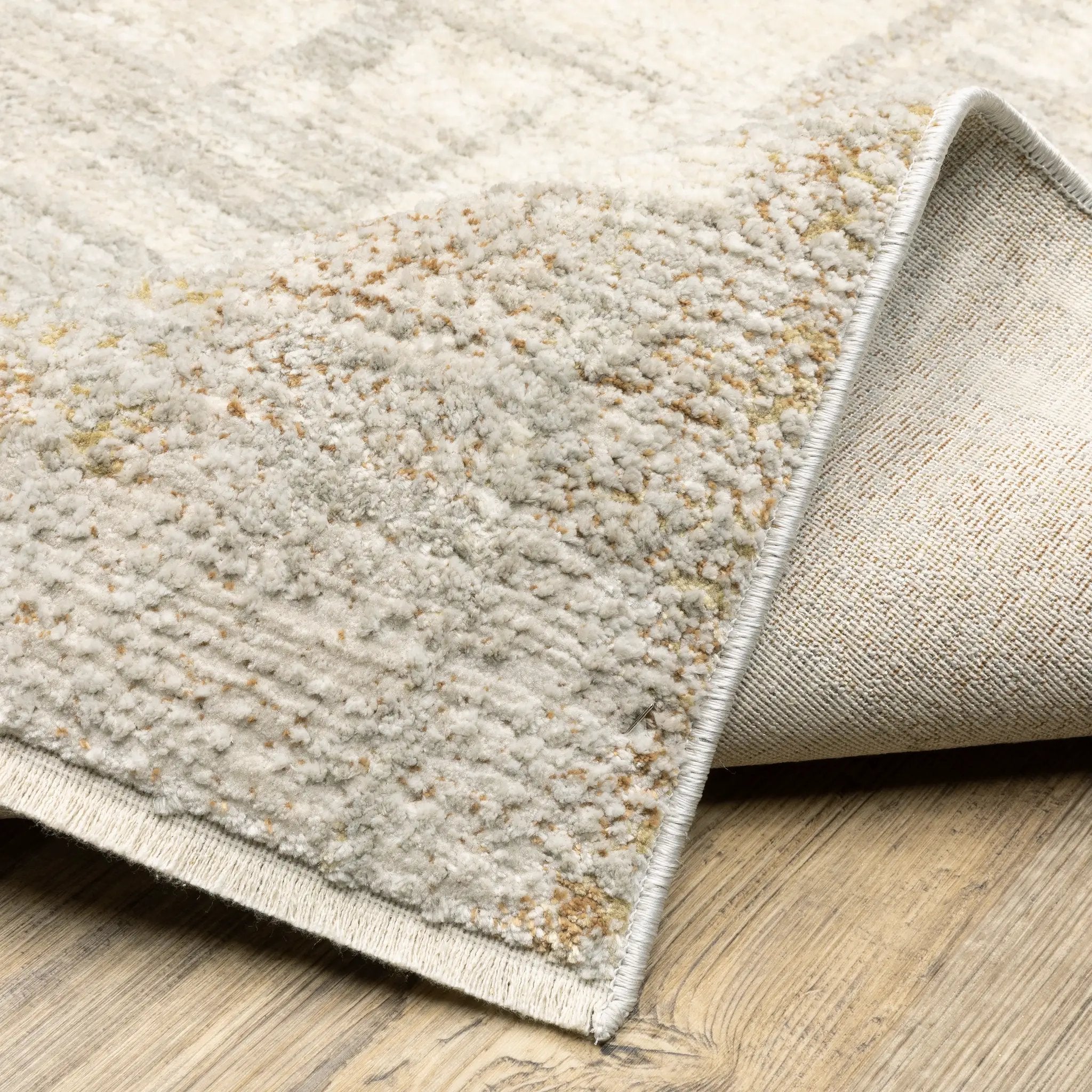 Branigan BRG04 Ivory / Gold Area Rug by Oriental Weavers