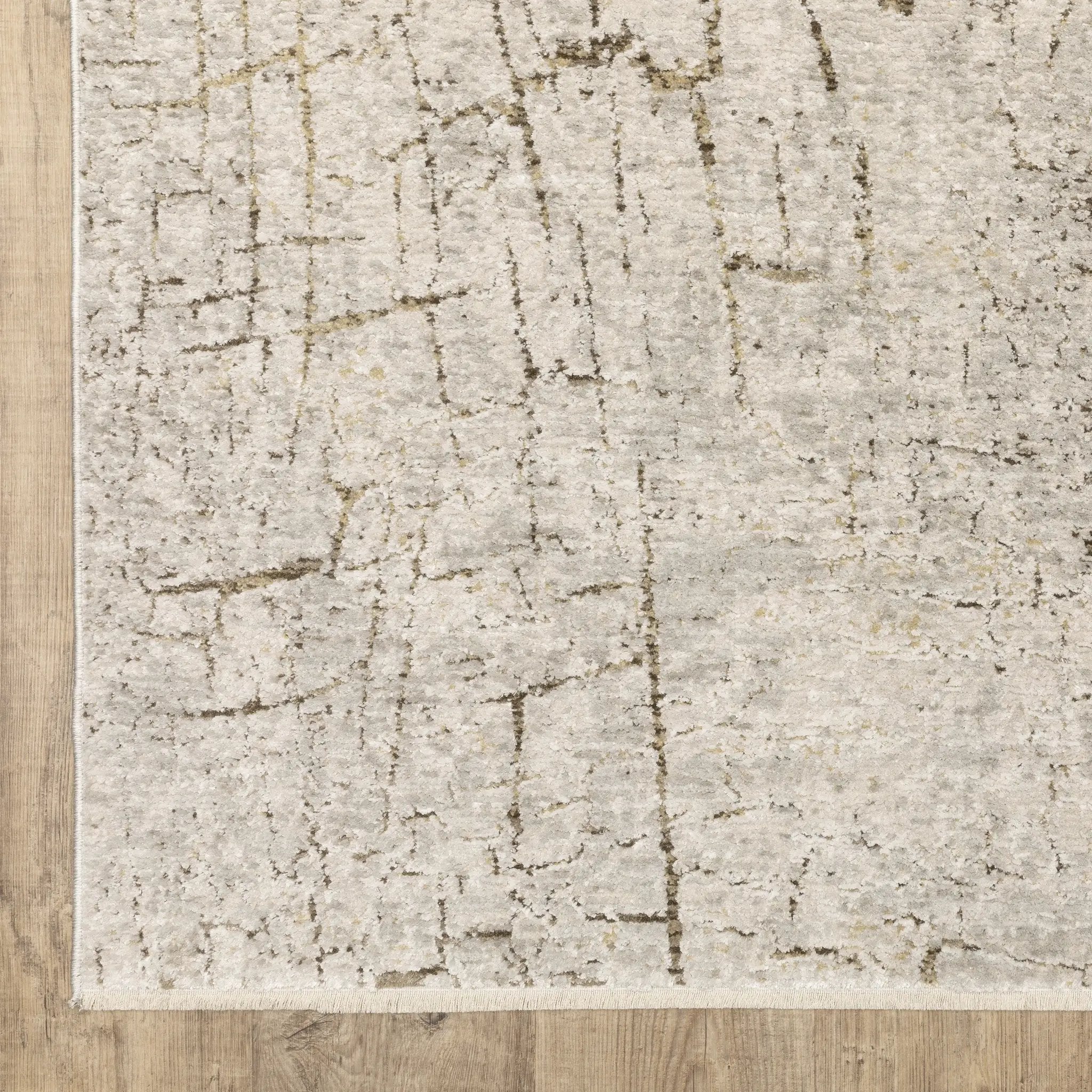 Branigan BRG05 Grey/ Gold Area Rug by Oriental Weavers