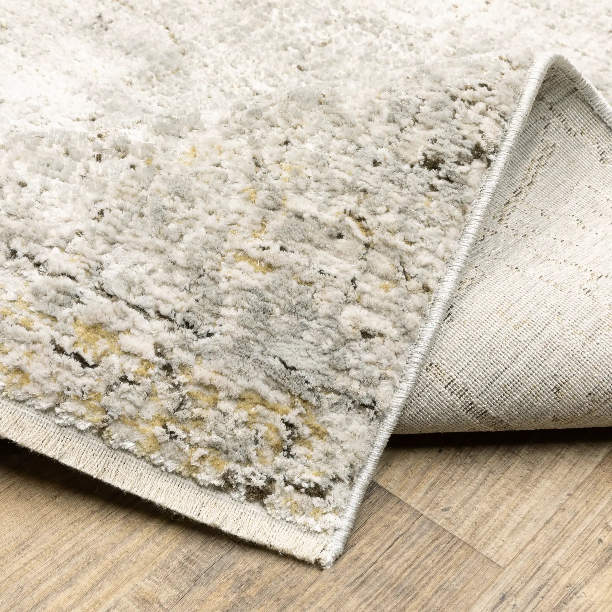 Branigan BRG05 Grey/ Gold Area Rug by Oriental Weavers