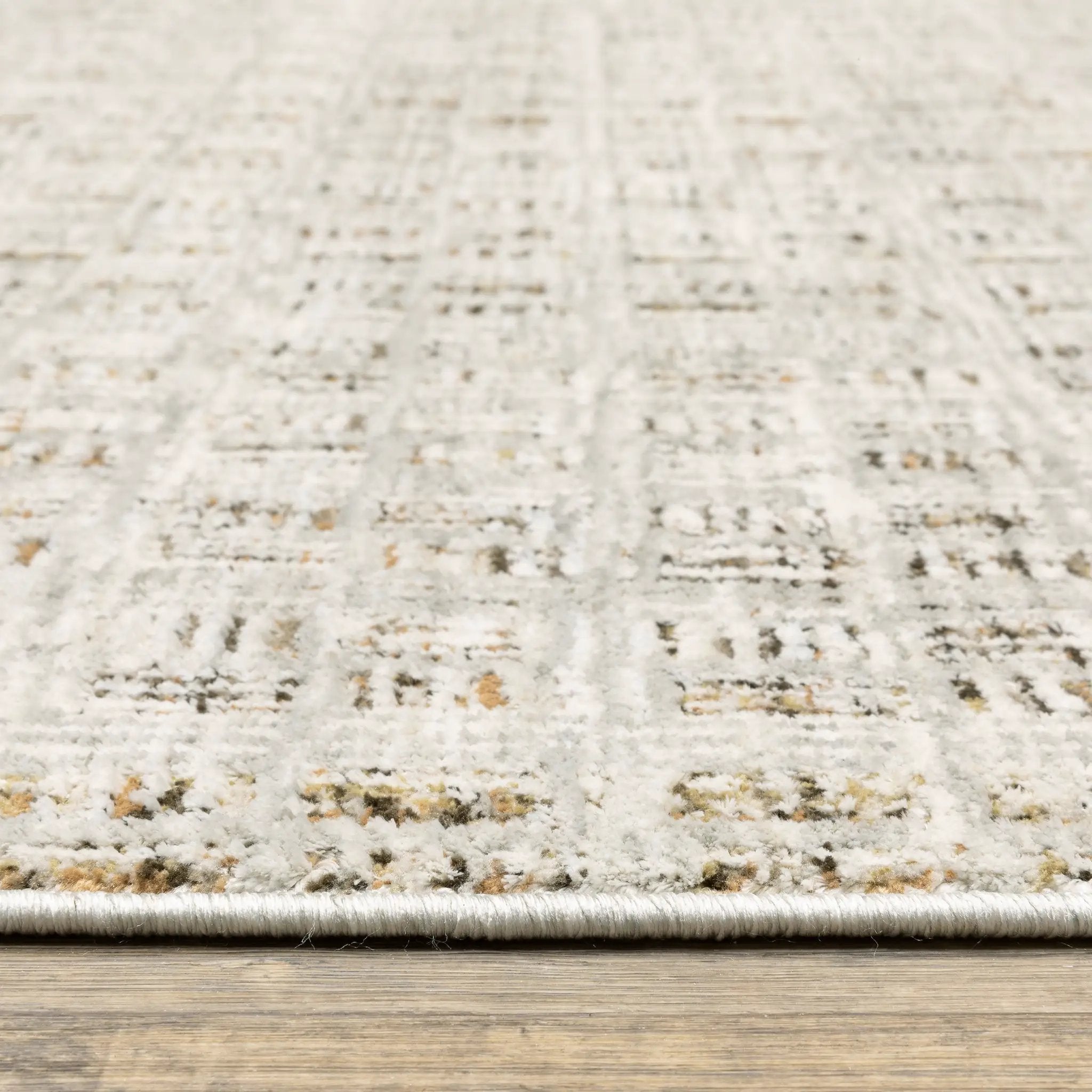 Branigan BRG07 Ivory / Brown Area Rug by Oriental Weavers