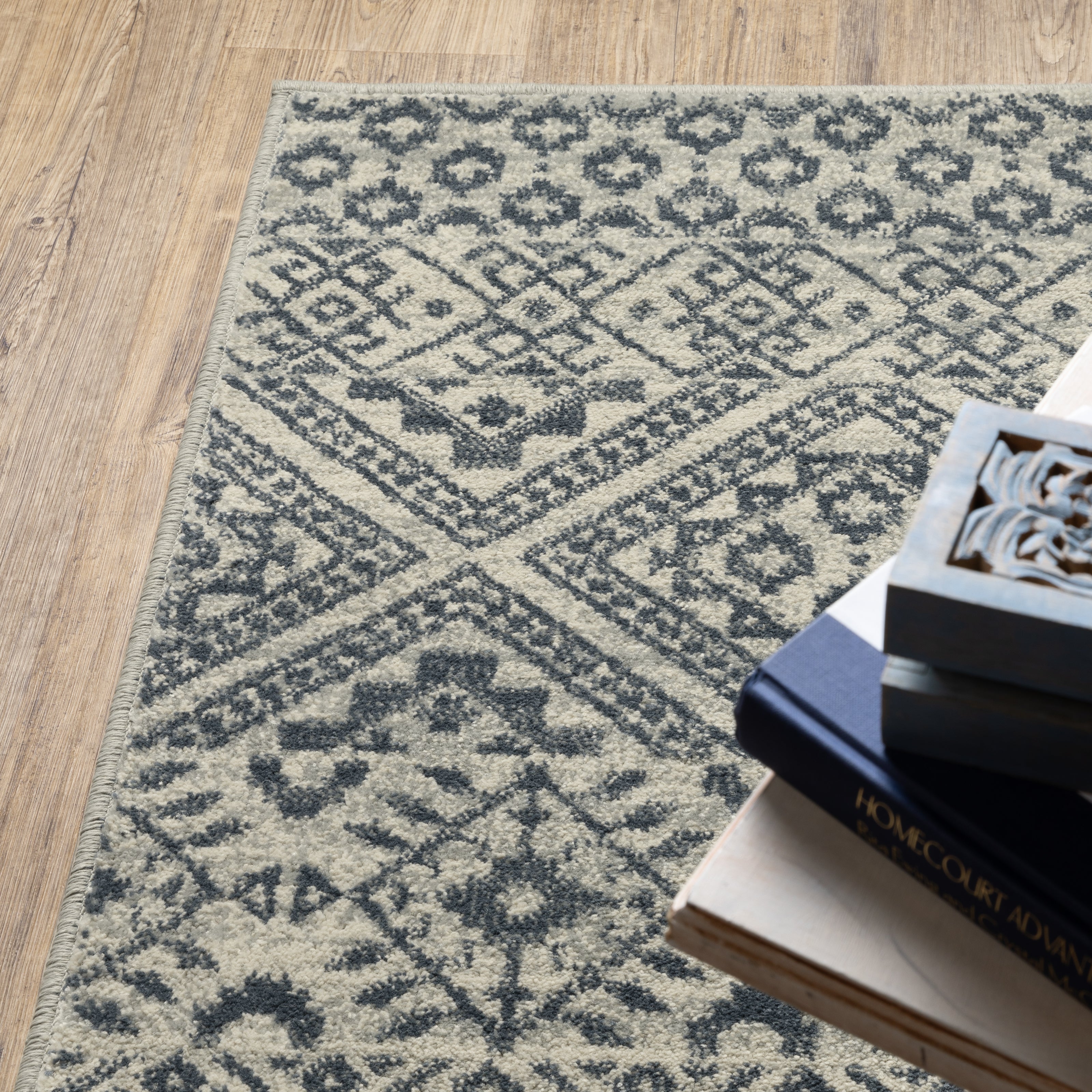 Oriental Weavers Branson BR02A soft transitional rug featuring textured design in blue/ beige tones