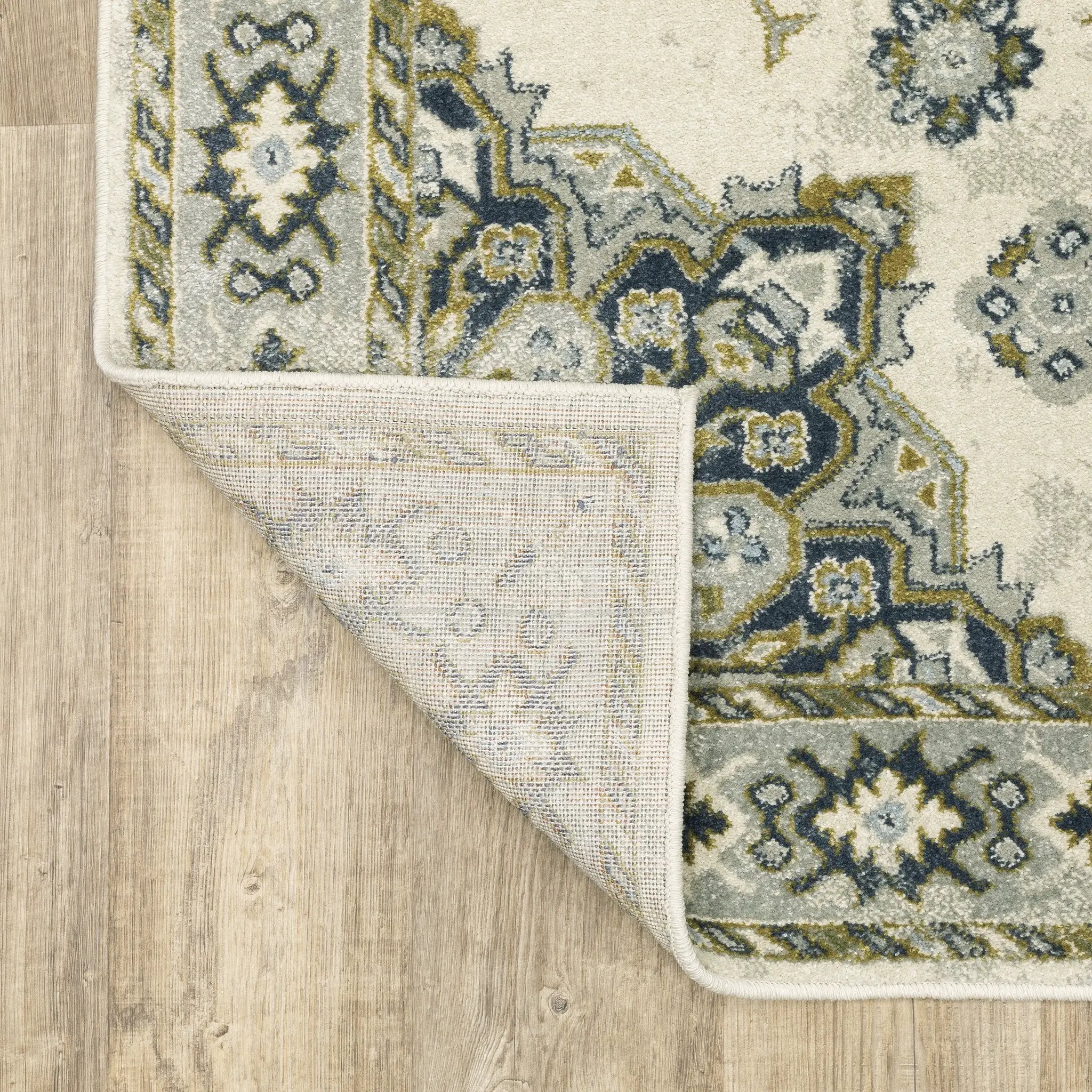 Branson BR04B Ivory/ Blue Area Rug by Oriental Weavers