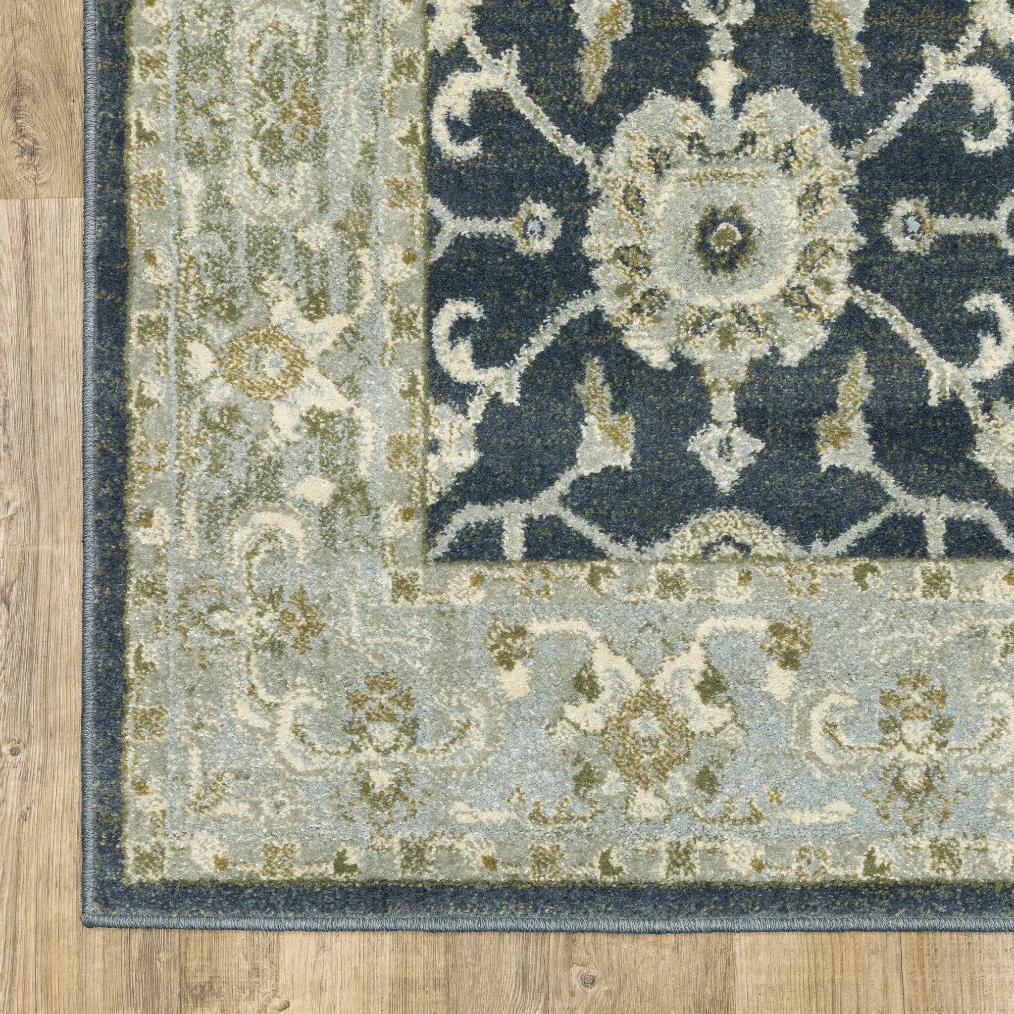 Branson BR05A Teal Blue/ Ivory Area Rug by Oriental Weavers