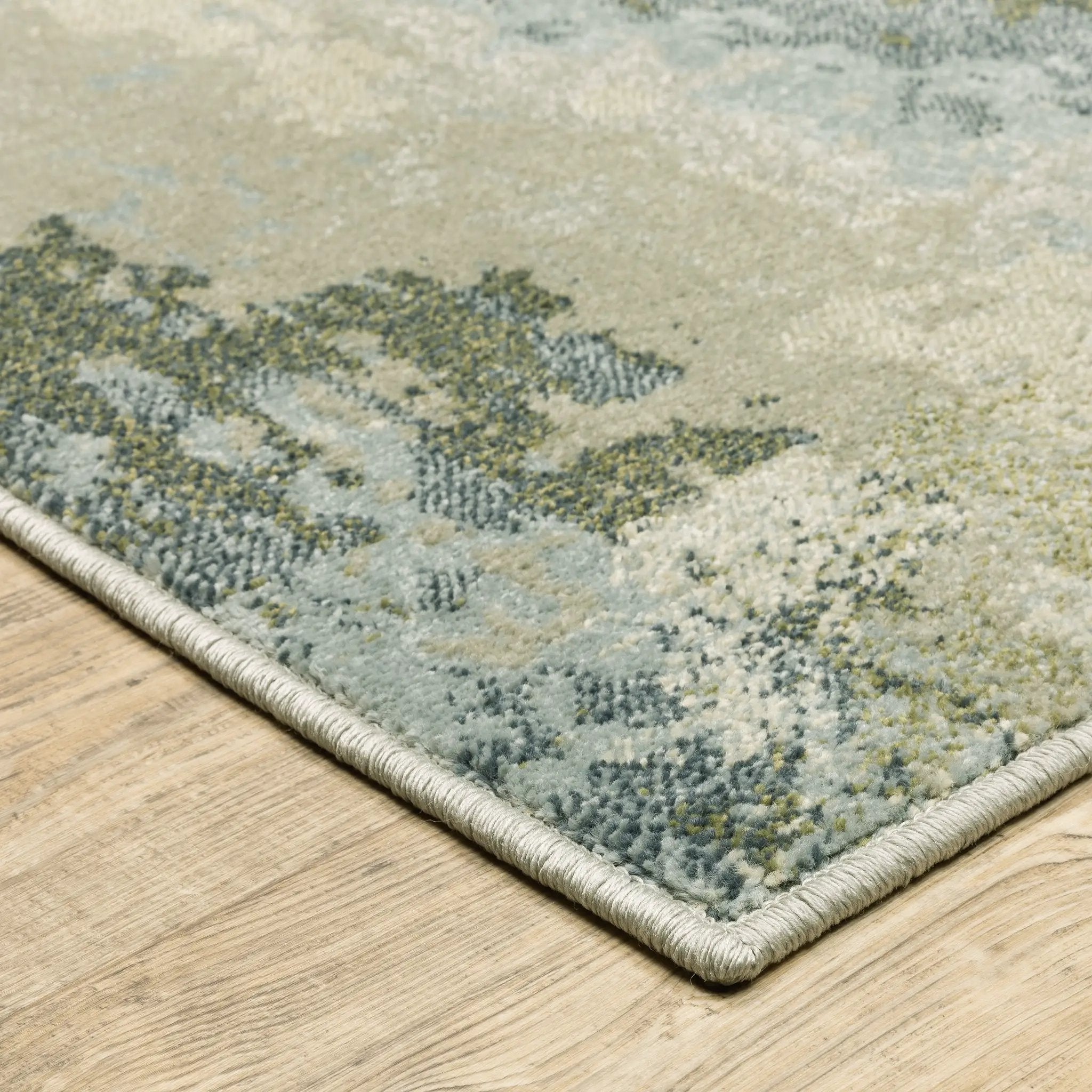 Branson BR08A Blue/ Green Area Rug by Oriental Weavers