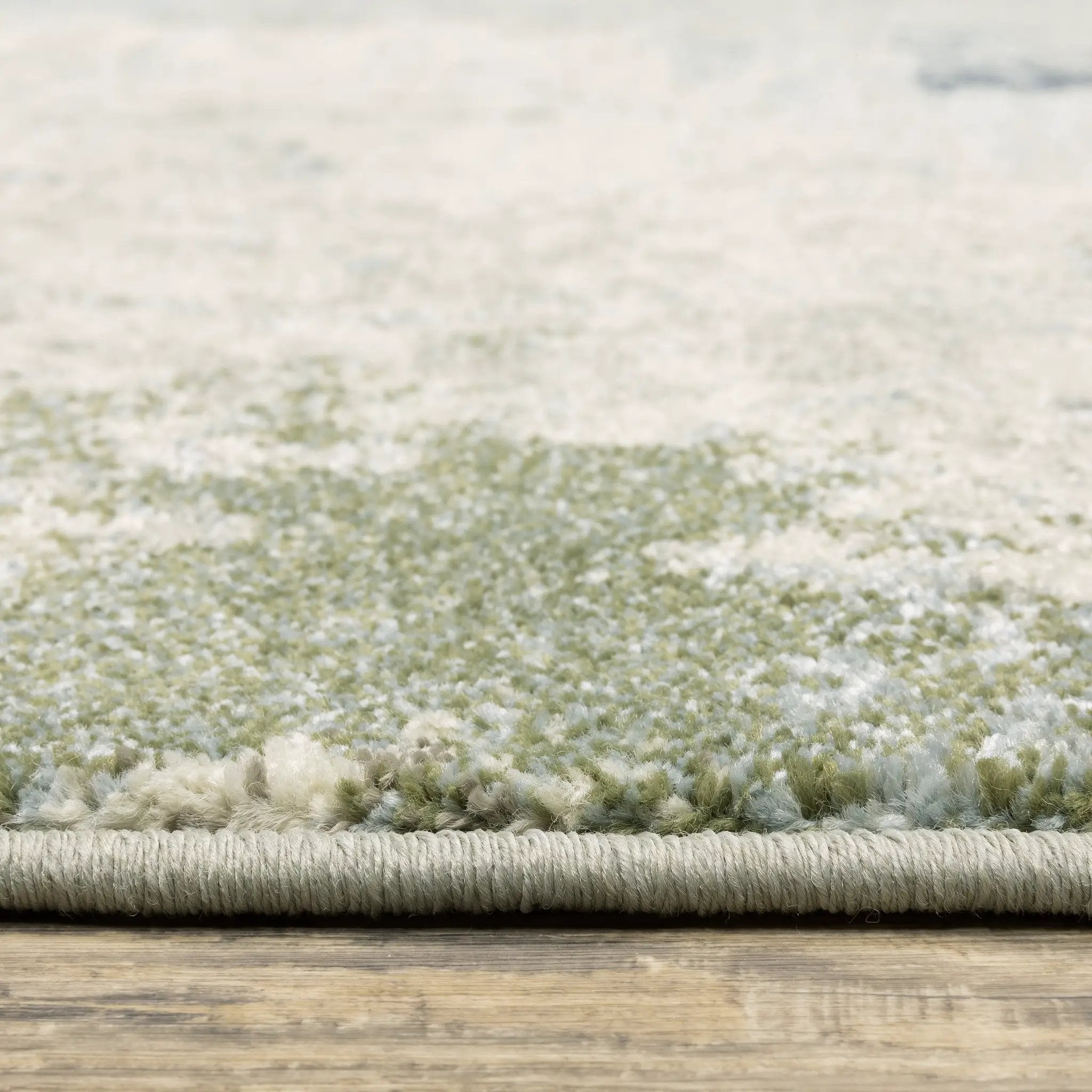 Branson BR08A Blue/ Green Area Rug by Oriental Weavers