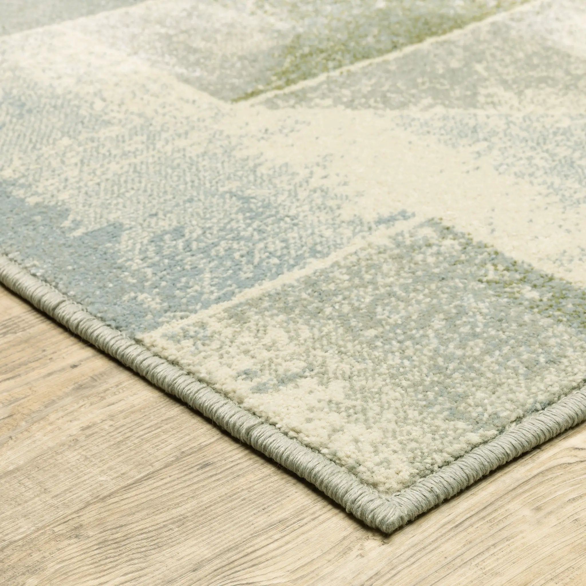 Branson BR10A Blue/ Green Area Rug by Oriental Weavers