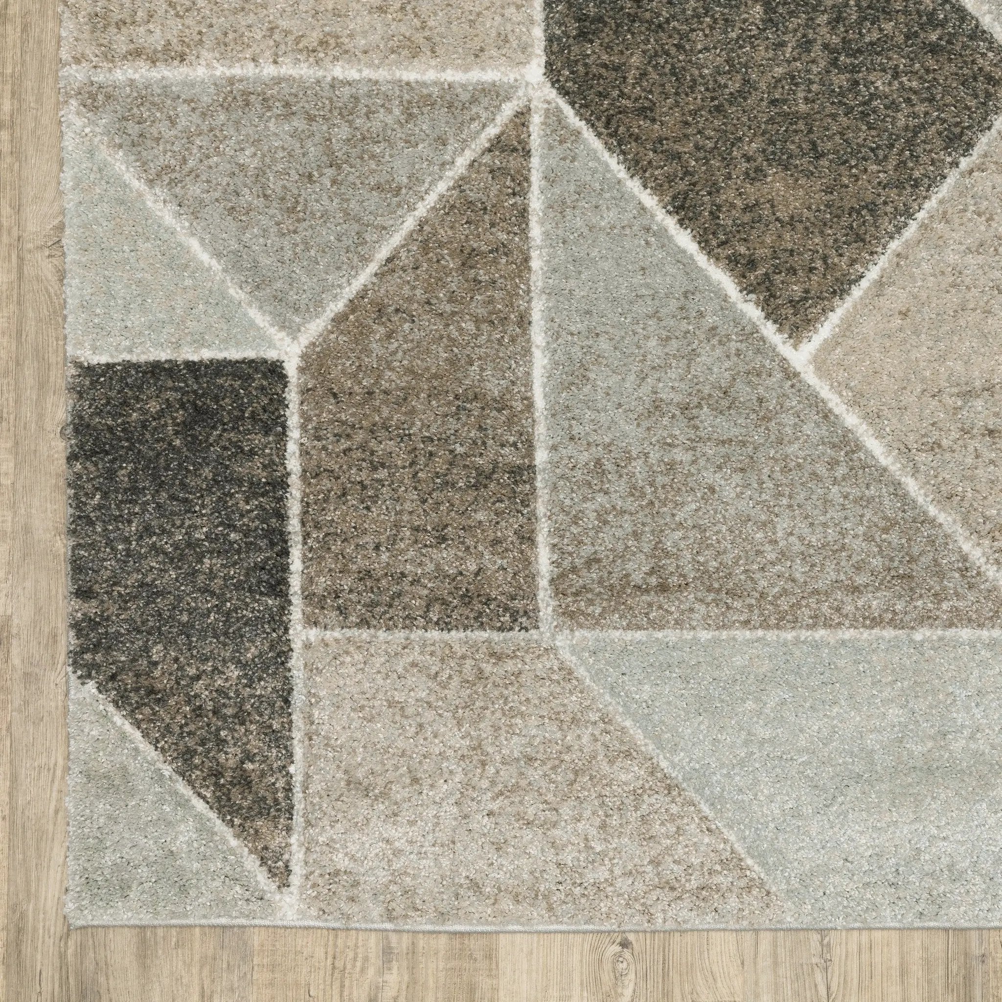 Cambria 004L2 Grey/ Brown Area Rug by Oriental Weavers
