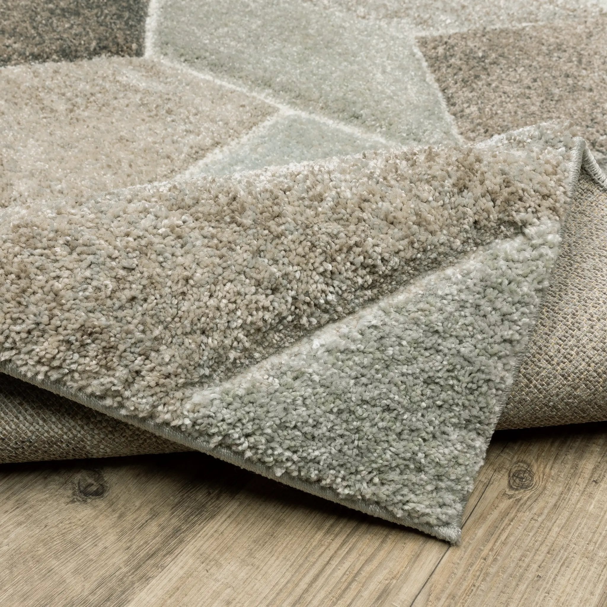 Cambria 004L2 Grey/ Brown Area Rug by Oriental Weavers