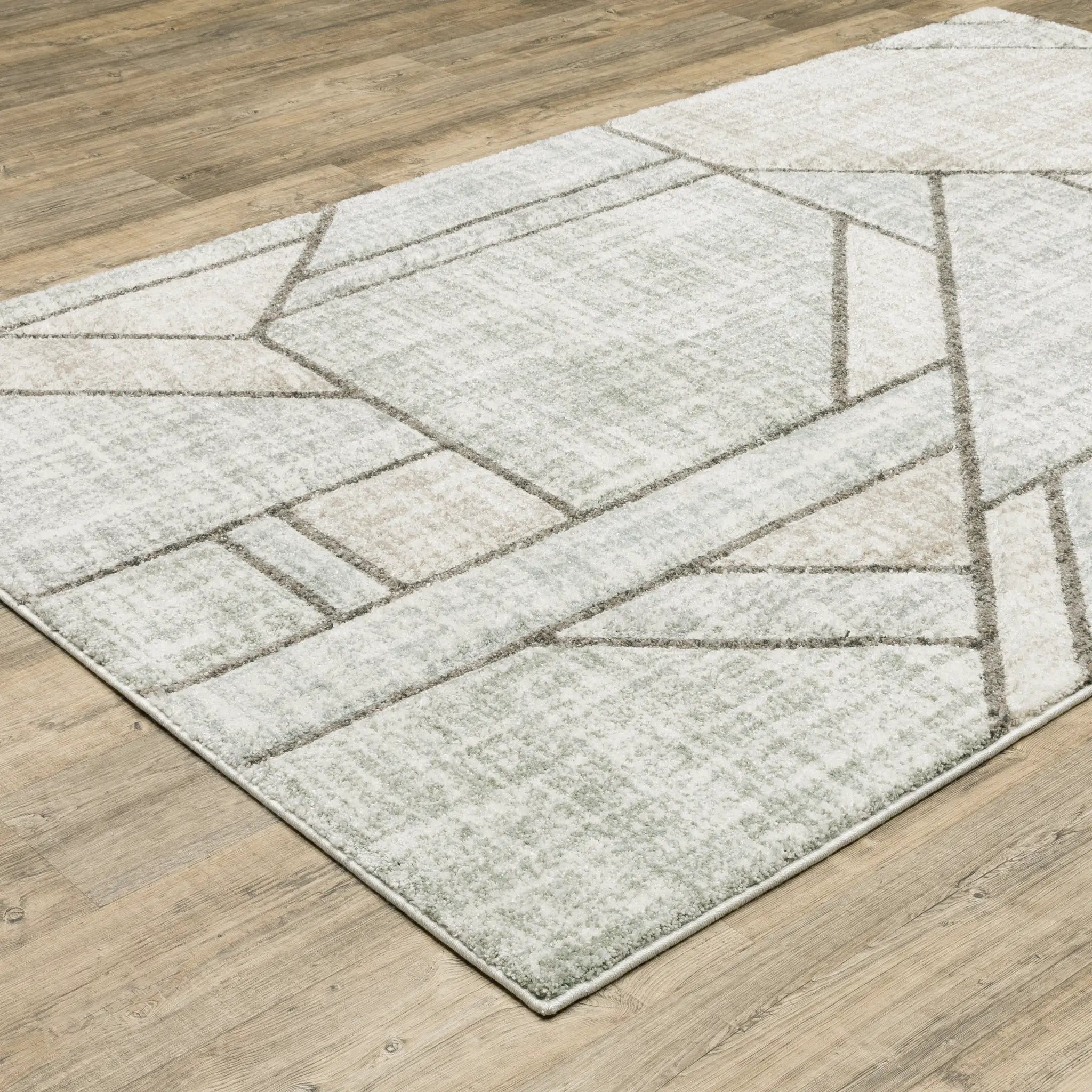Cambria 5569B Grey/ Beige Area Rug by Oriental Weavers