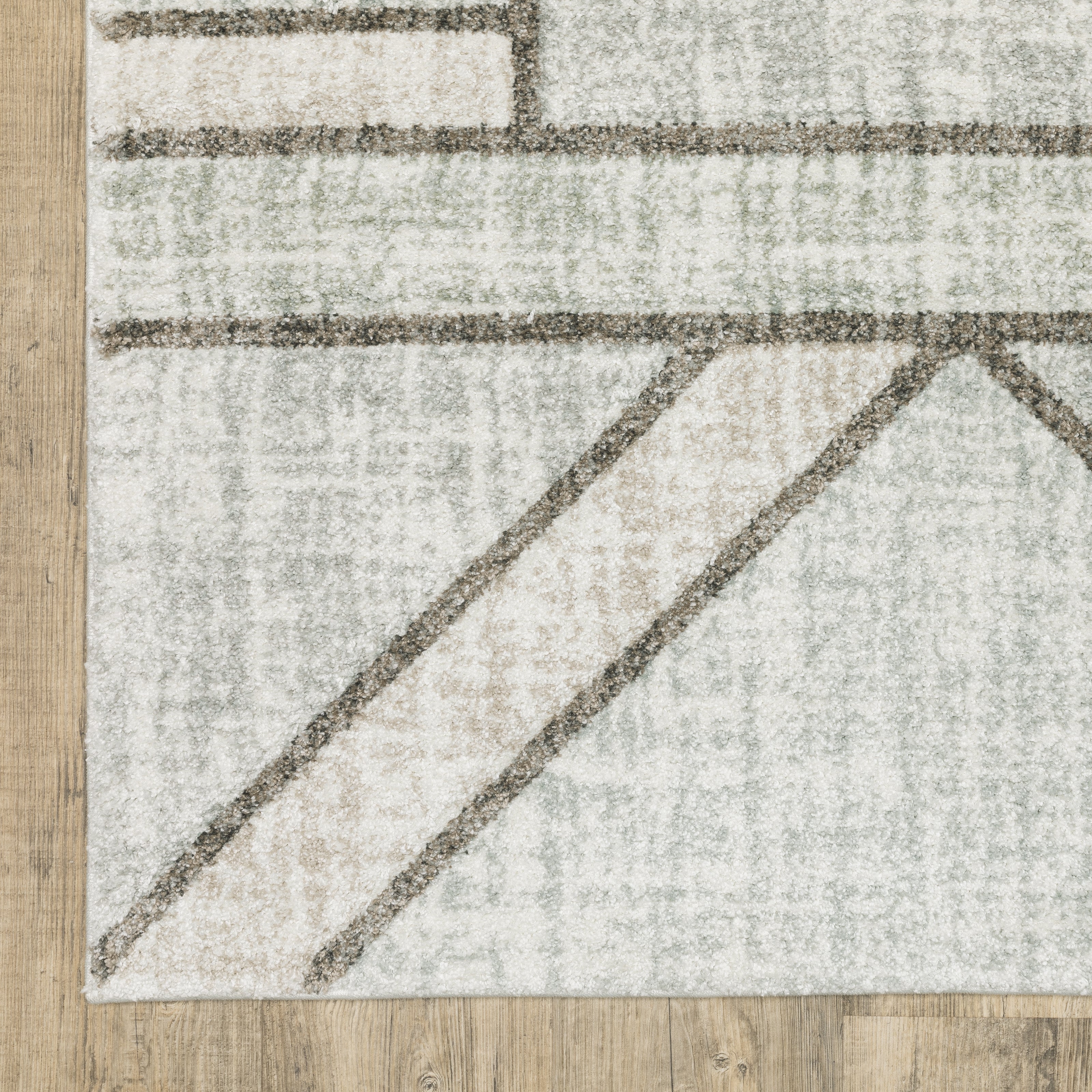 Oriental Weavers Cambria 5569B plush modern rug featuring abstract pattern in grey/ beige tones