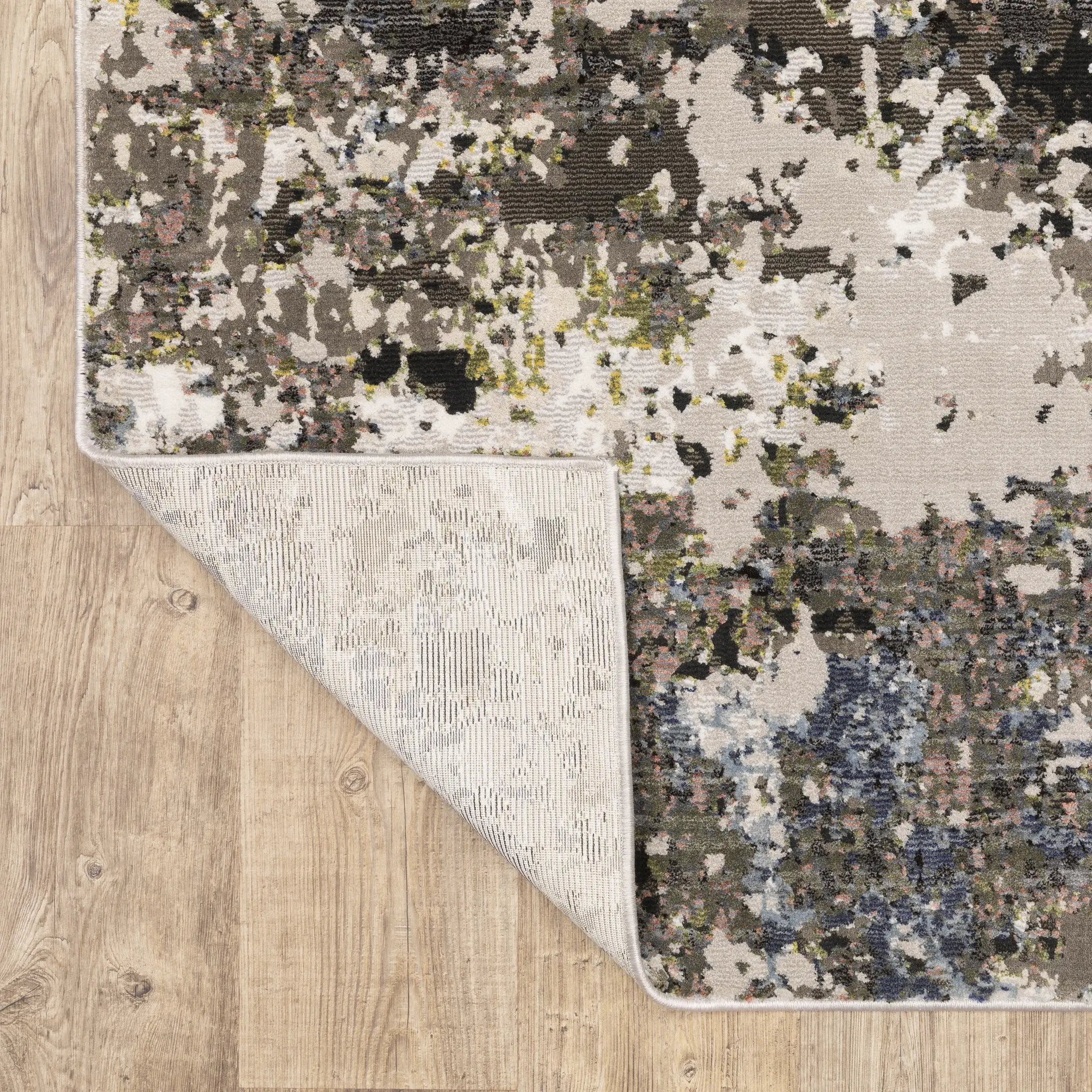 Caravan 502Z8 Grey/ Green Area Rug by Oriental Weavers
