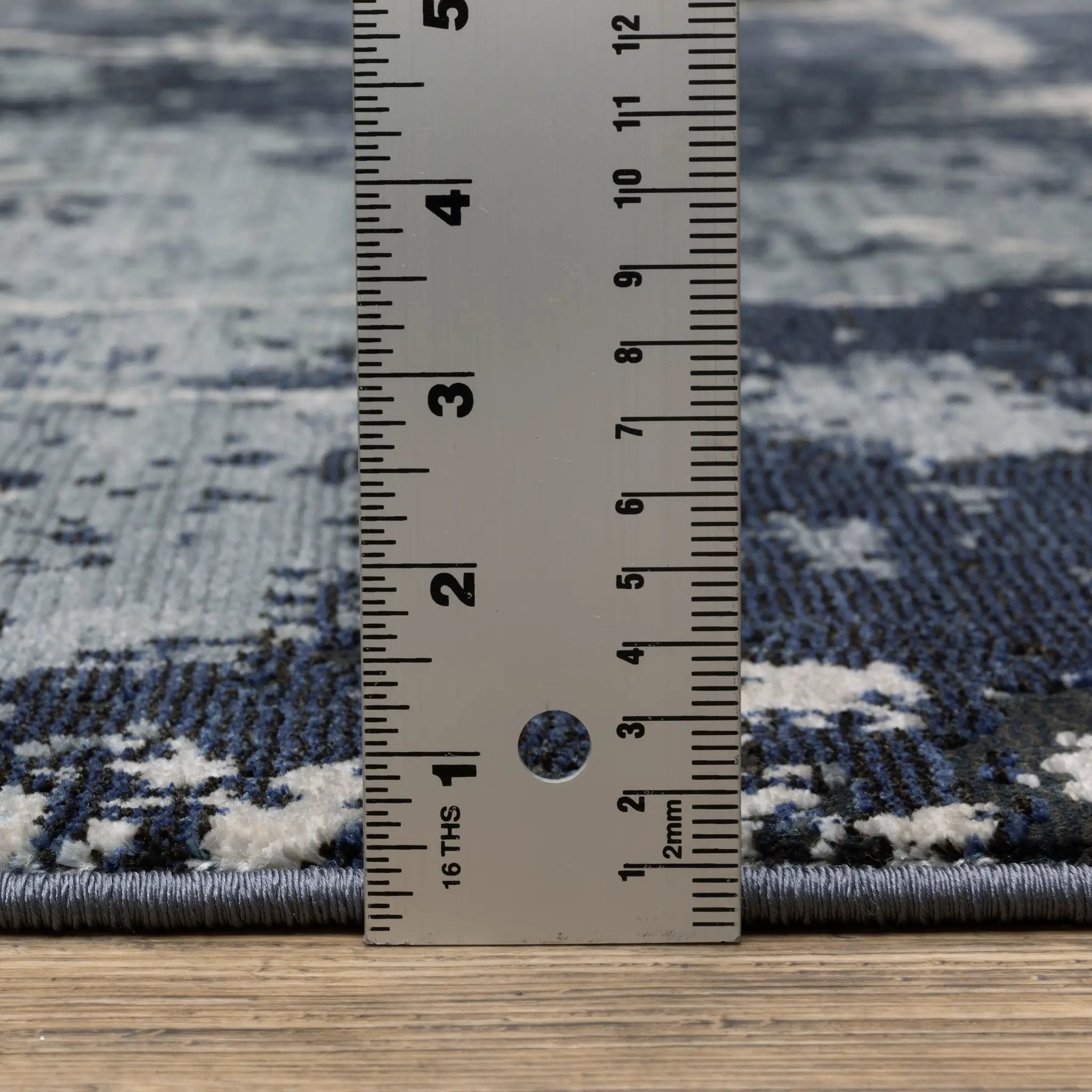 Caravan 7150B Blue/ Grey Area Rug by Oriental Weavers