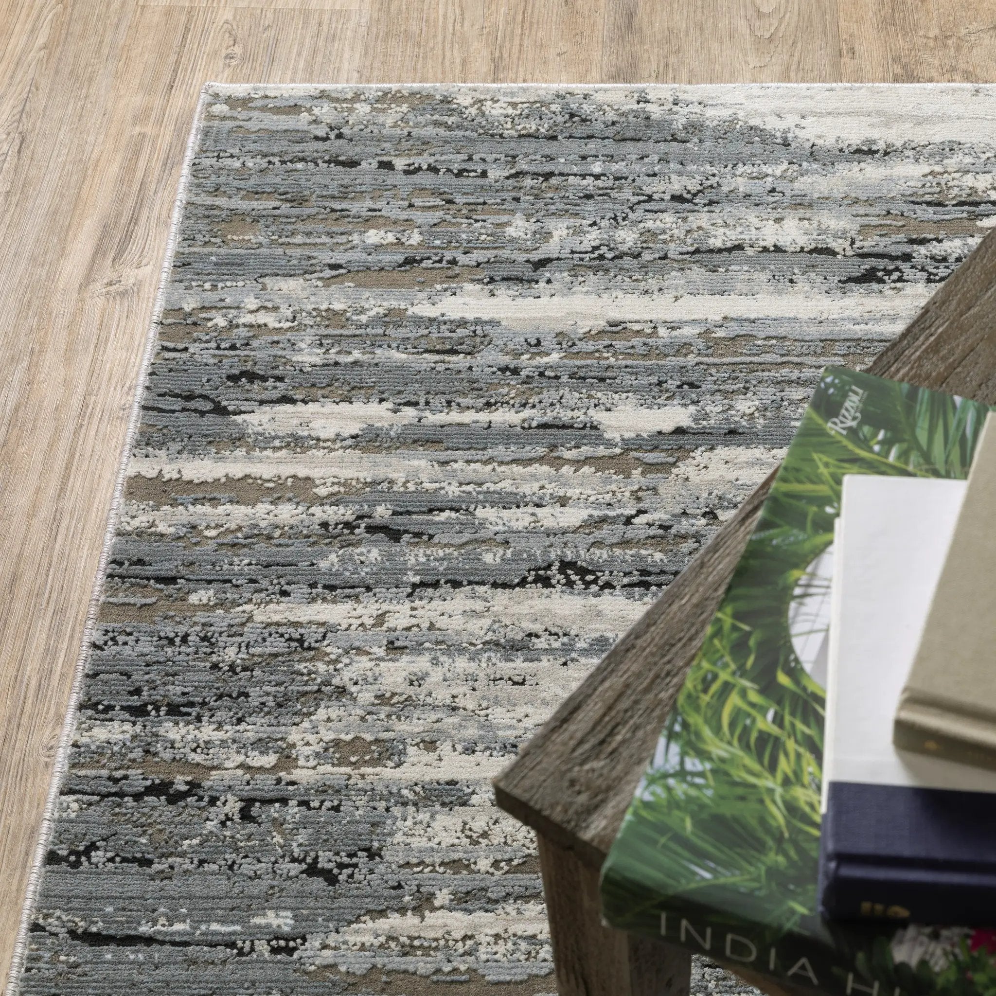 Caravan 750W8 Blue/ Grey Area Rug by Oriental Weavers