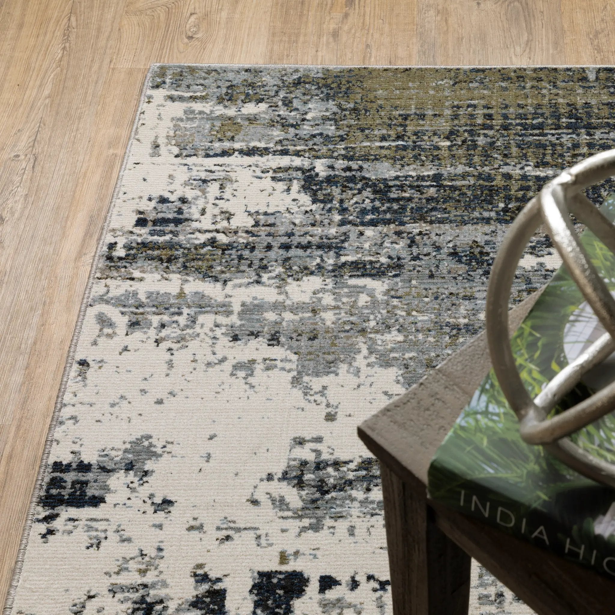 Caravan 8020L Blue/ Green Area Rug by Oriental Weavers