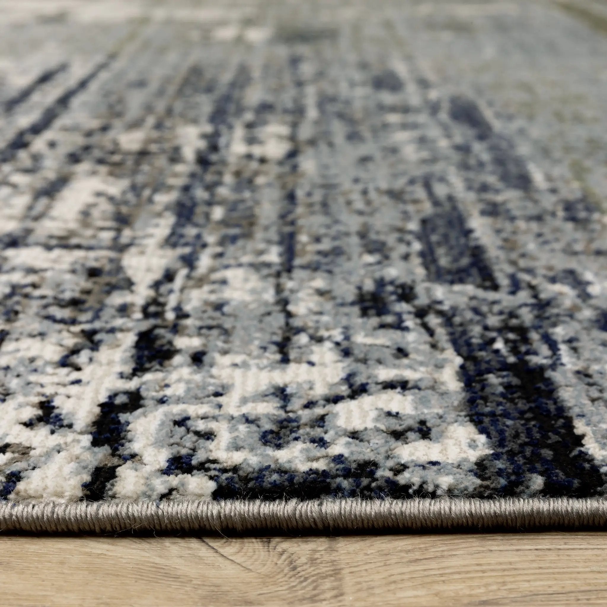Caravan 8020L Blue/ Green Area Rug by Oriental Weavers