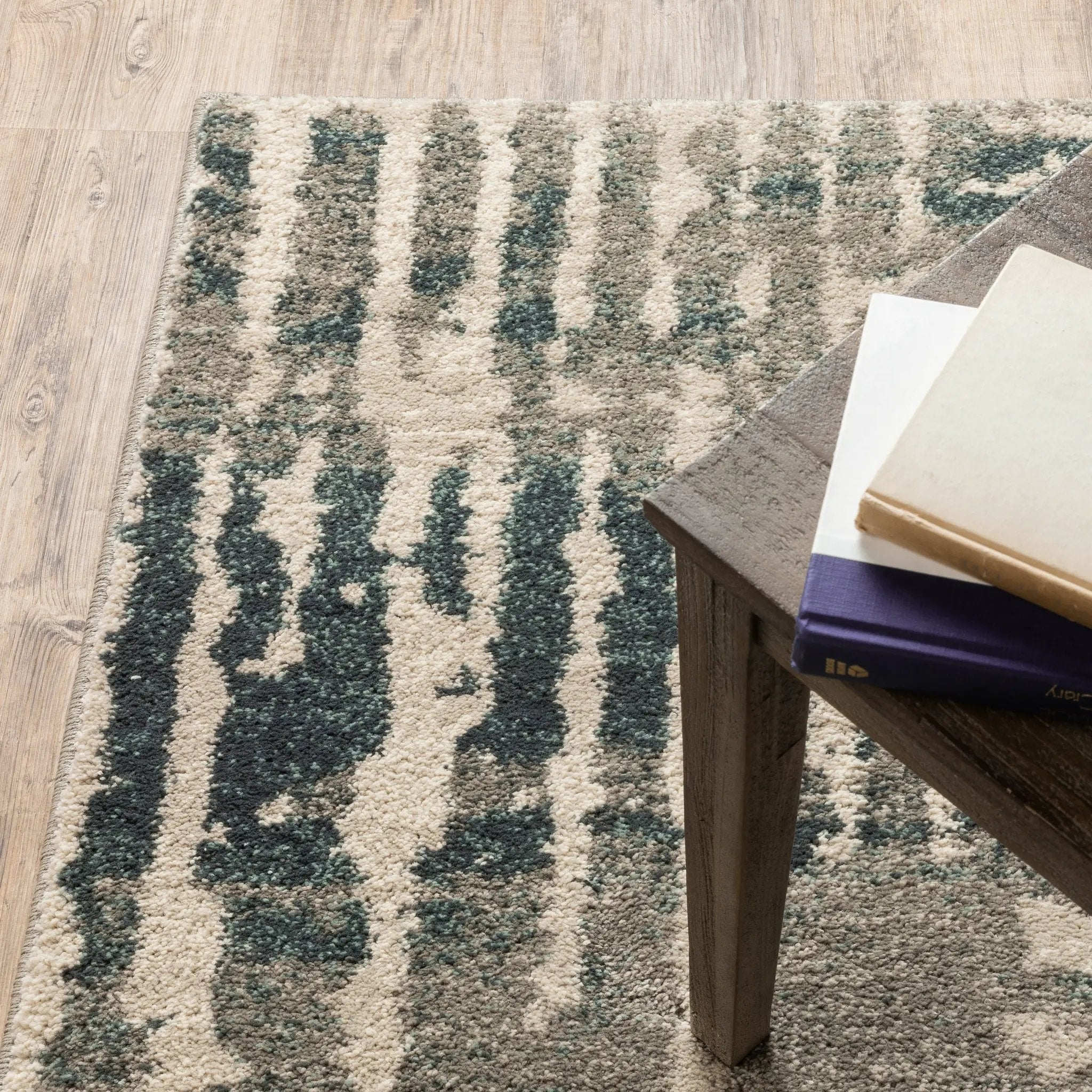 Carson 0745C Blue/ Beige Area Rug by Oriental Weavers