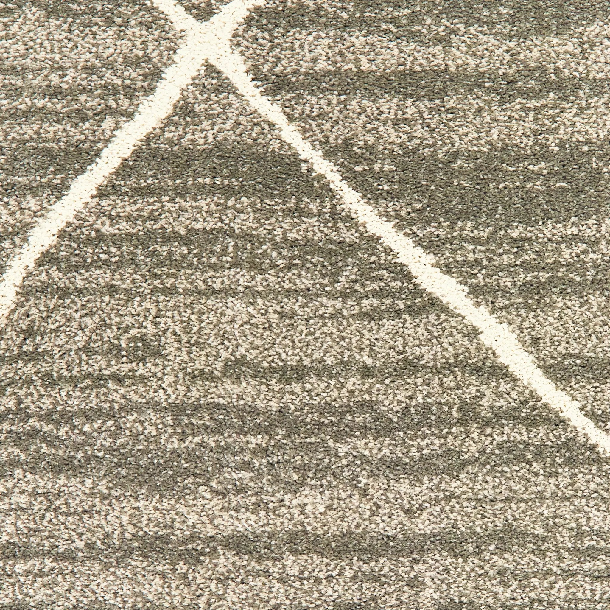Carson 9661A Grey/ Ivory Area Rug by Oriental Weavers