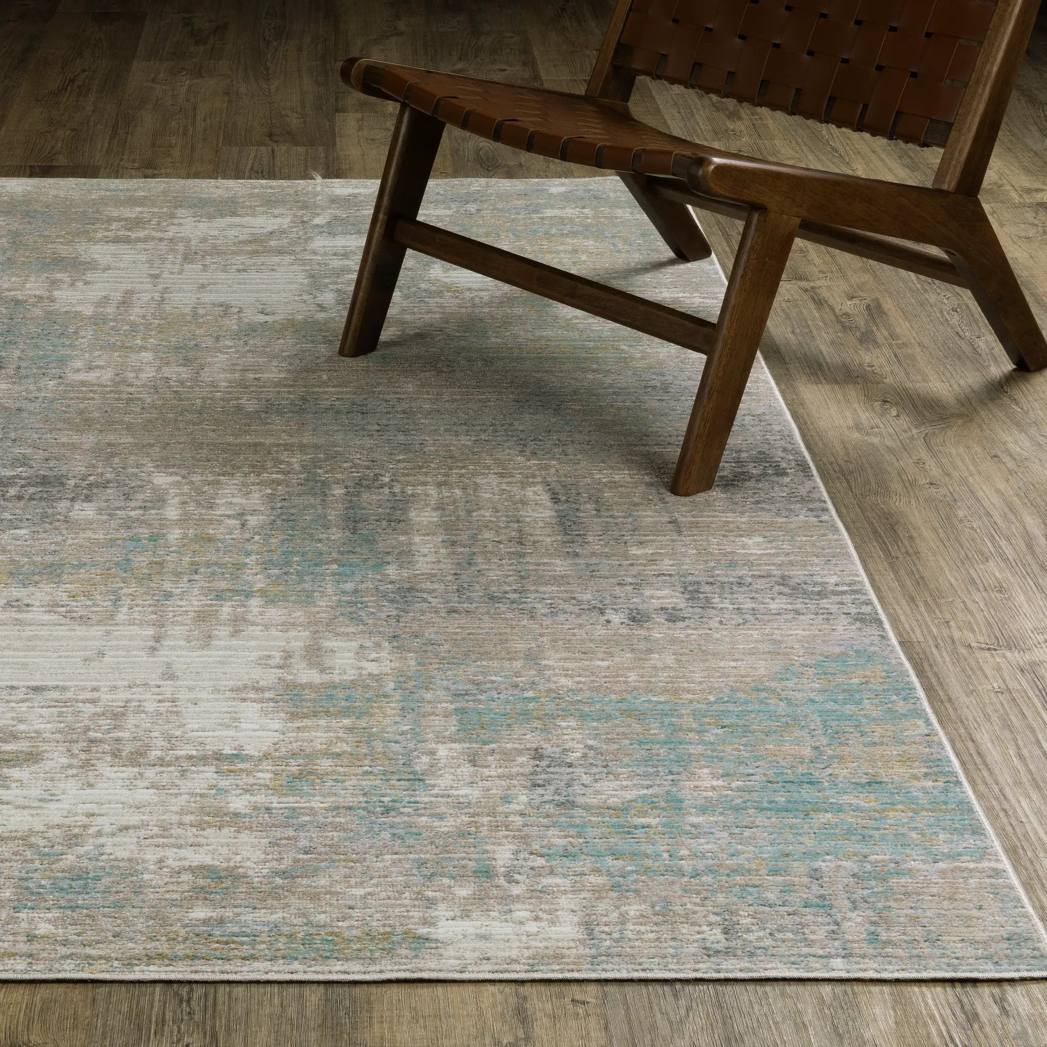 Cavett CAV01 Ivory/ Teal Area Rug by Oriental Weavers