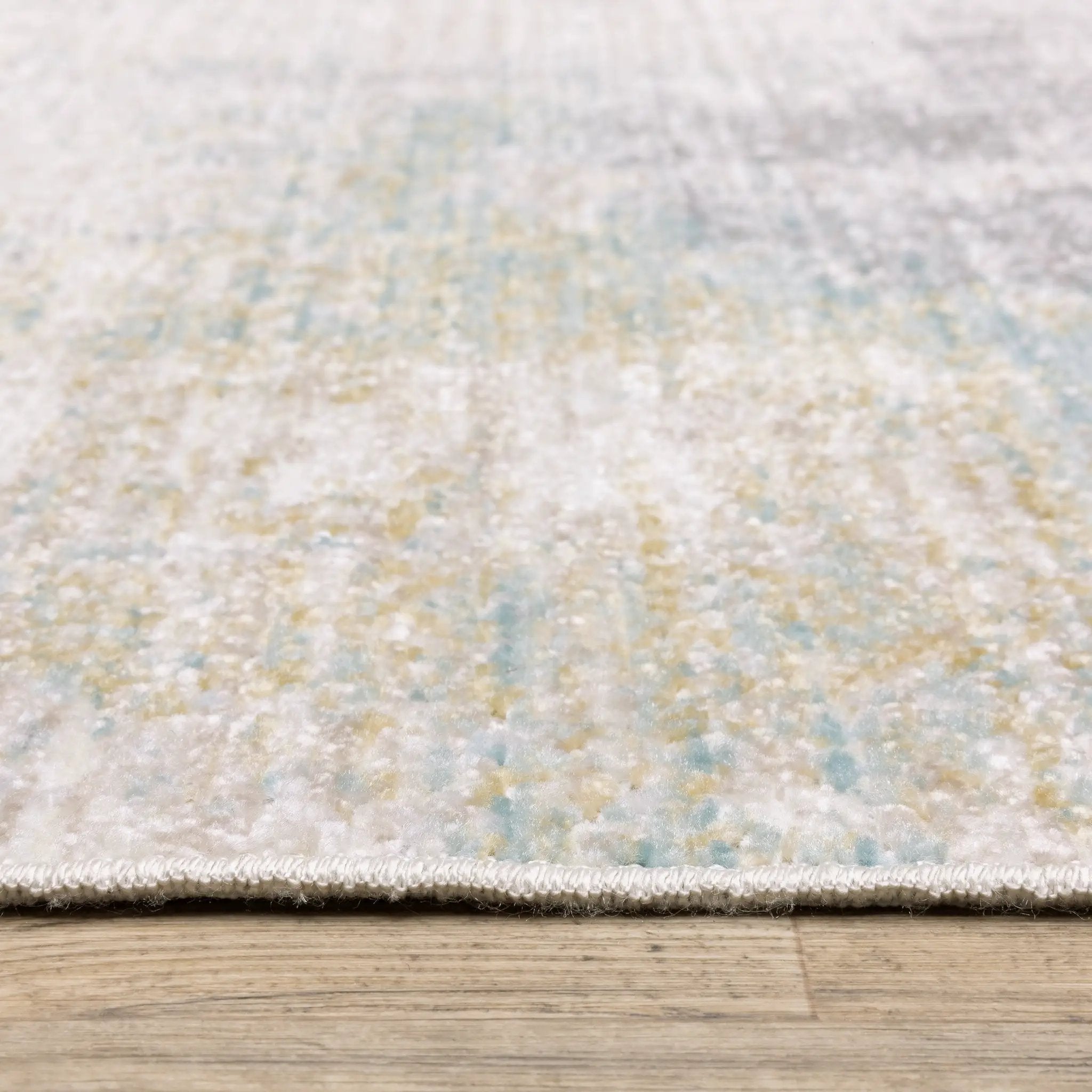 Cavett CAV01 Ivory/ Teal Area Rug by Oriental Weavers