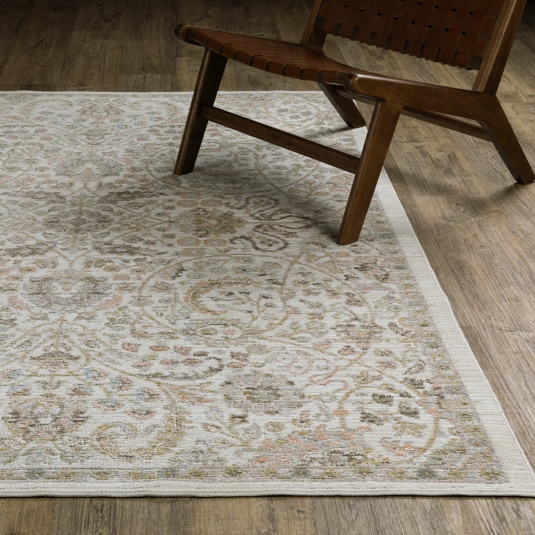 Cavett CAV05 Ivory/ Gold Area Rug by Oriental Weavers