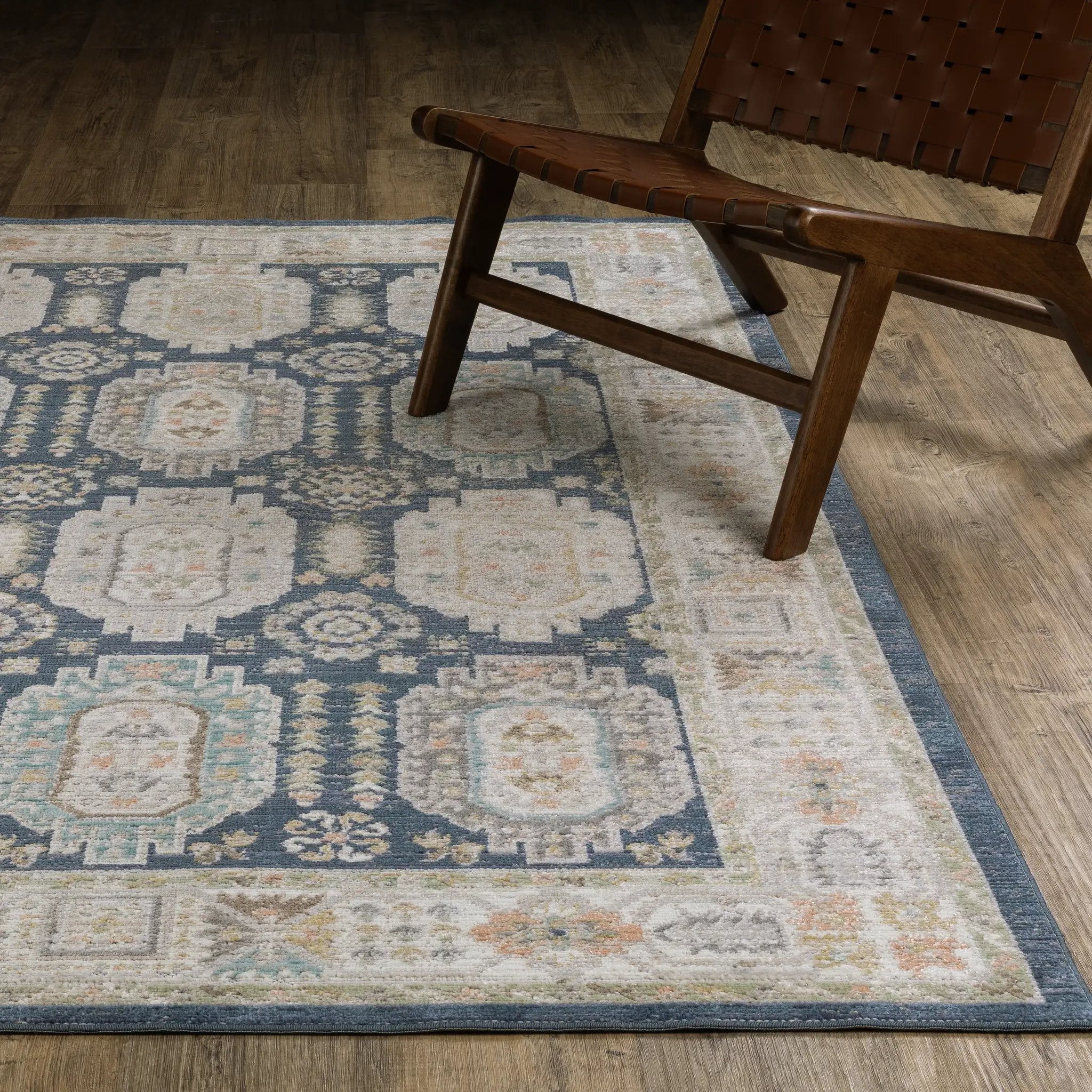 Cavett CAV07 Navy/ Ivory Area Rug by Oriental Weavers