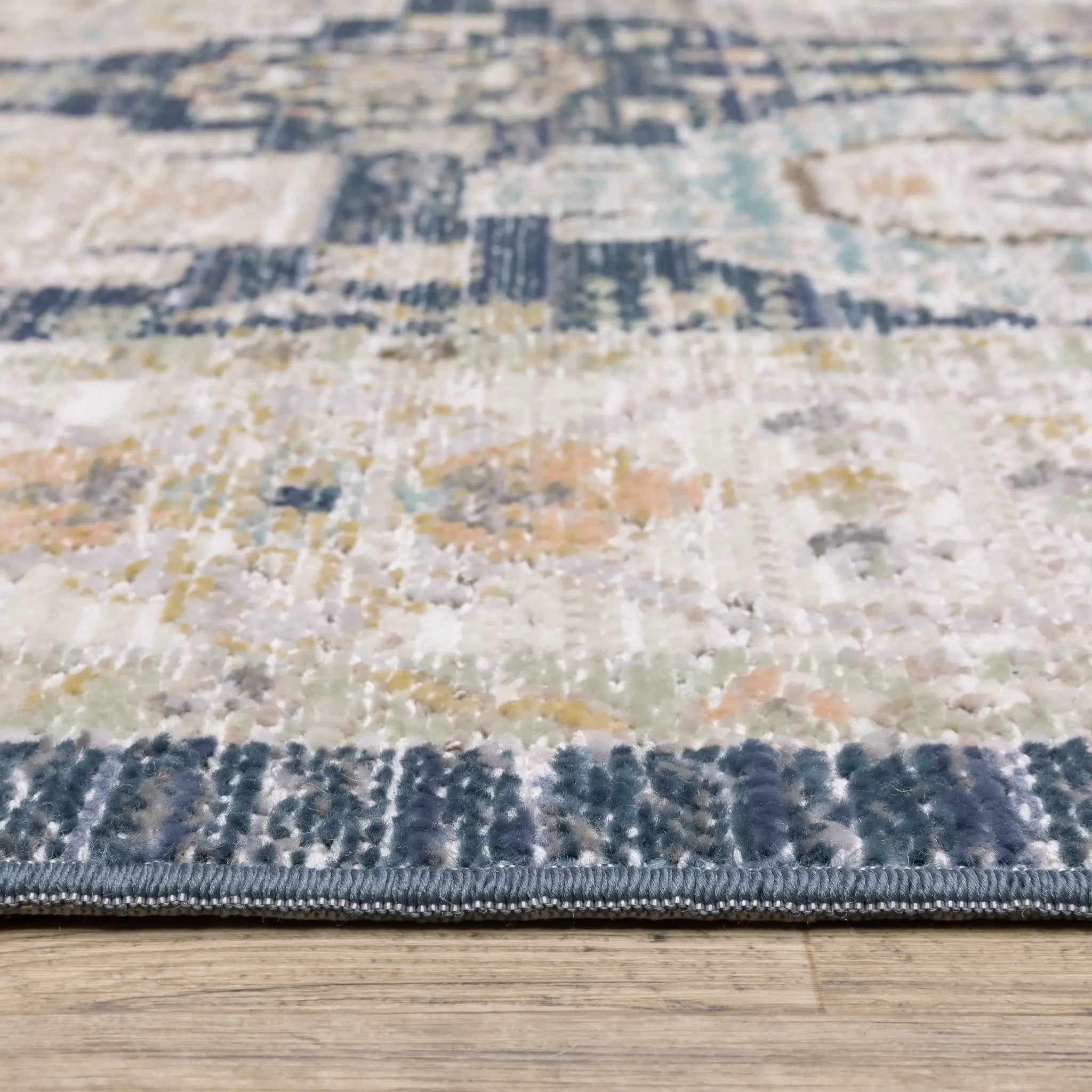Cavett CAV07 Navy/ Ivory Area Rug by Oriental Weavers