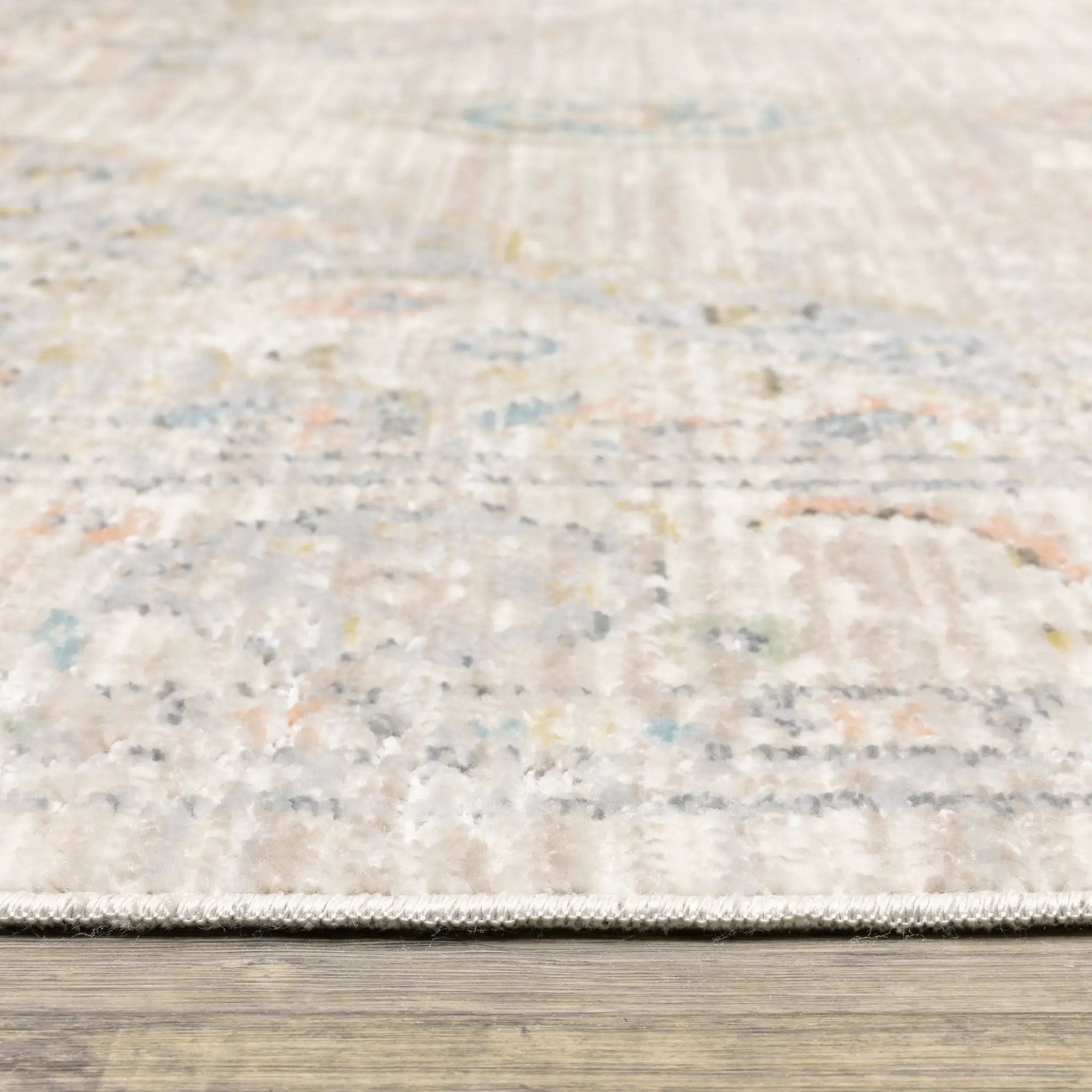 Cavett CAV11 Beige/ Blue Area Rug by Oriental Weavers