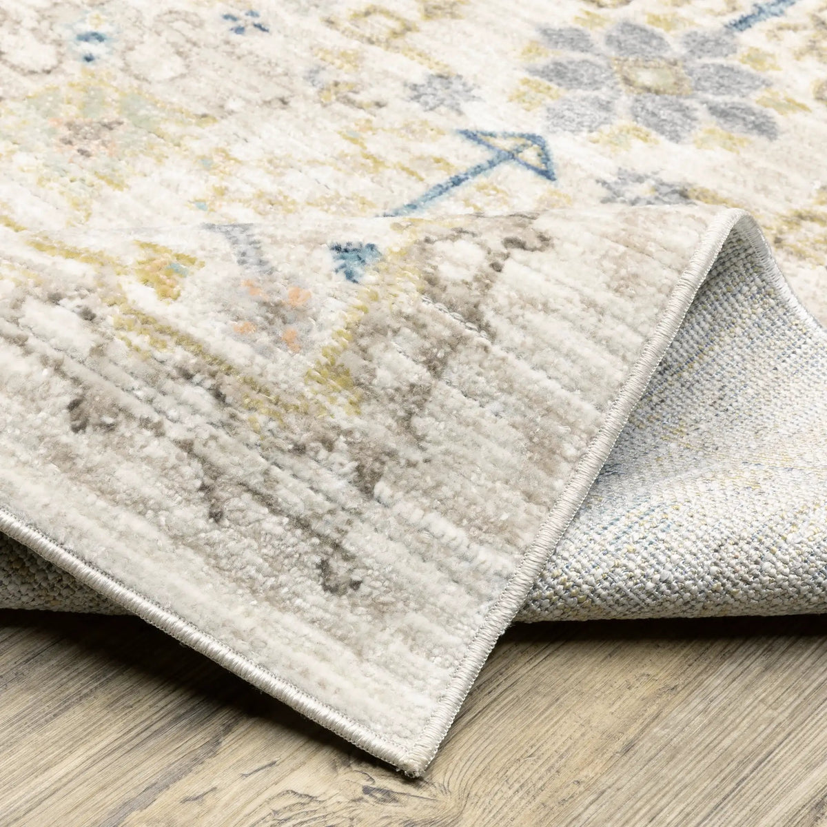 Cavett CAV13 Blue/ Pink Area Rug by Oriental Weavers