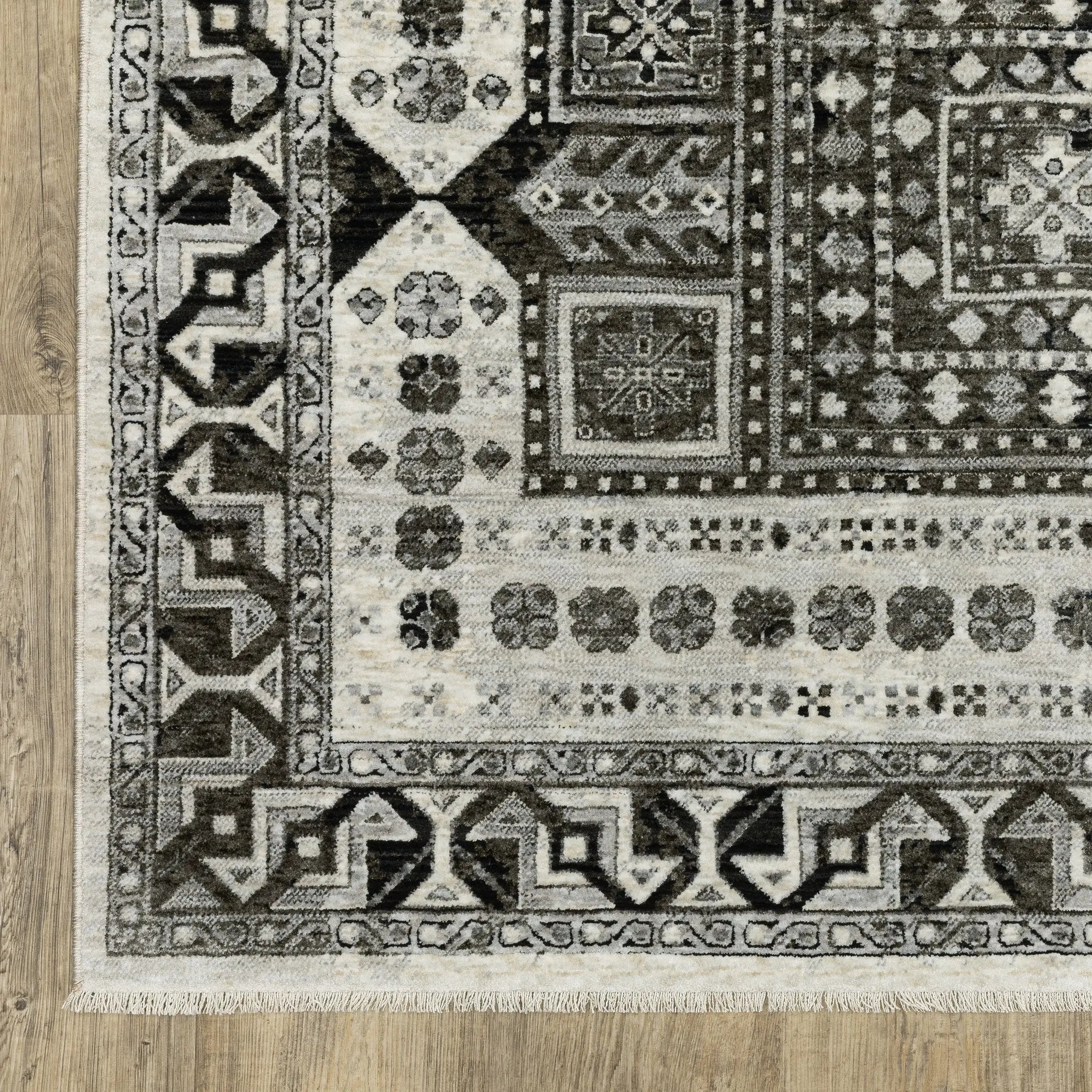 Chamberlain CH01G Ivory/ Charcoal Area Rug by Oriental Weavers