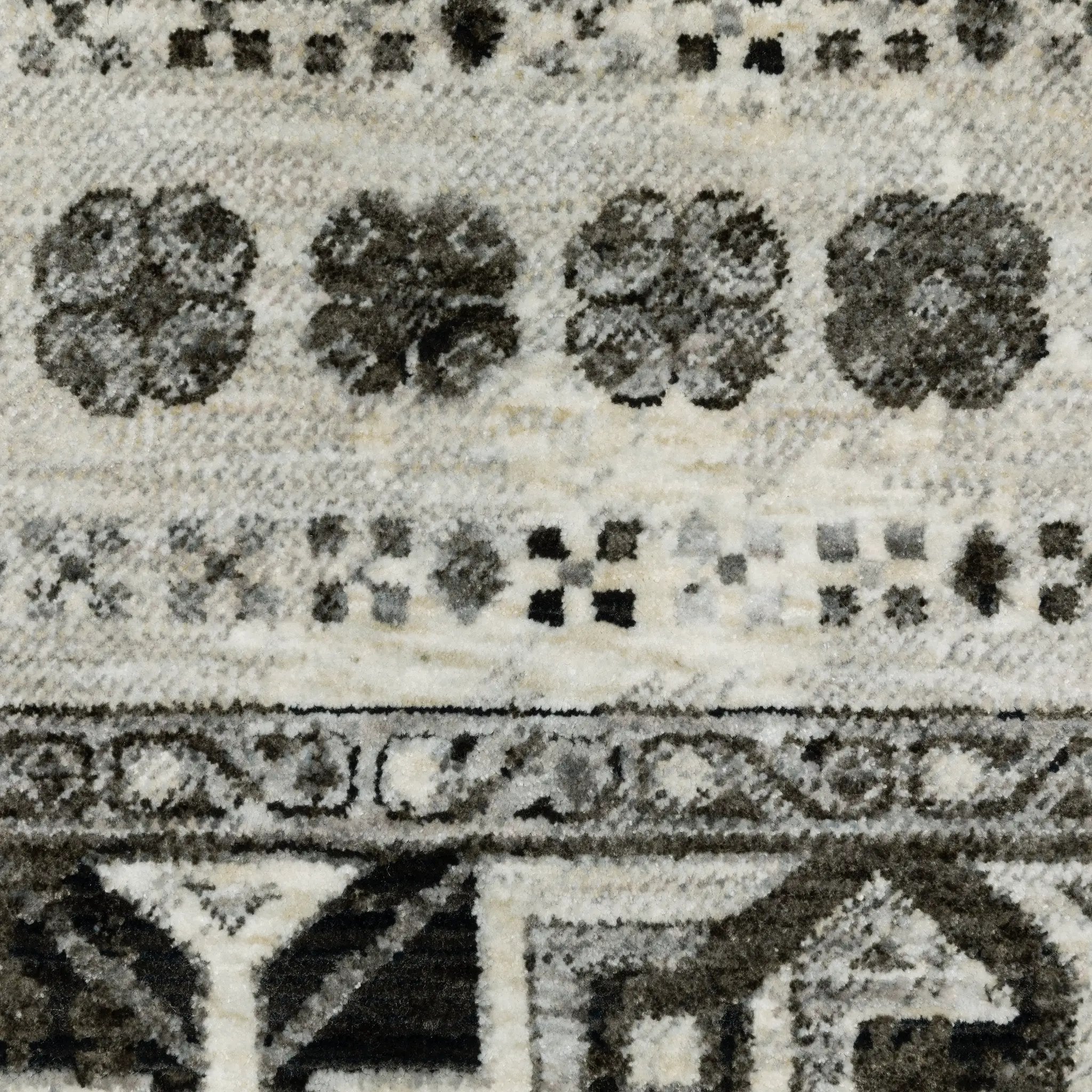 Chamberlain CH01G Ivory/ Charcoal Area Rug by Oriental Weavers
