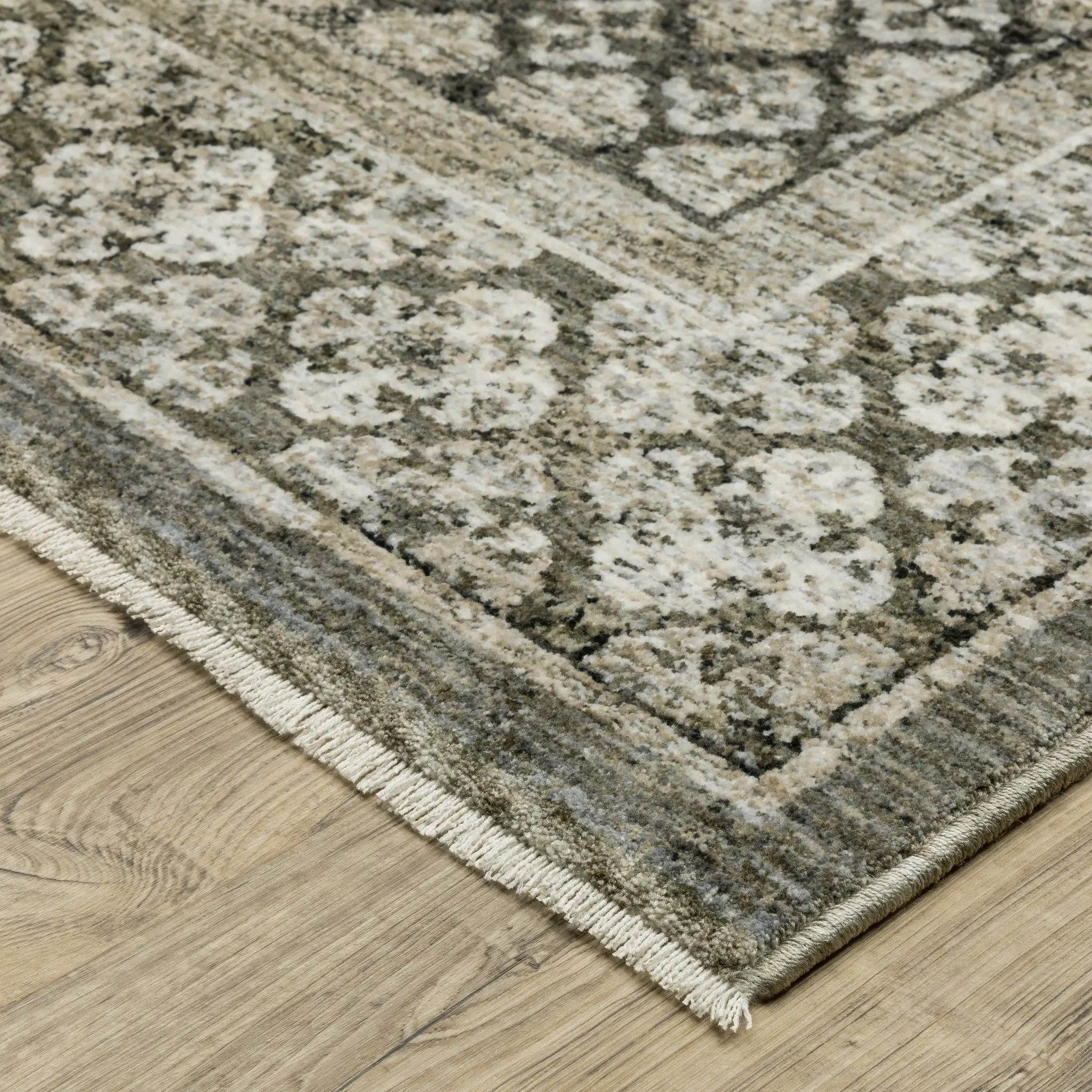 Chamberlain CH02D Grey/ Beige Area Rug by Oriental Weavers