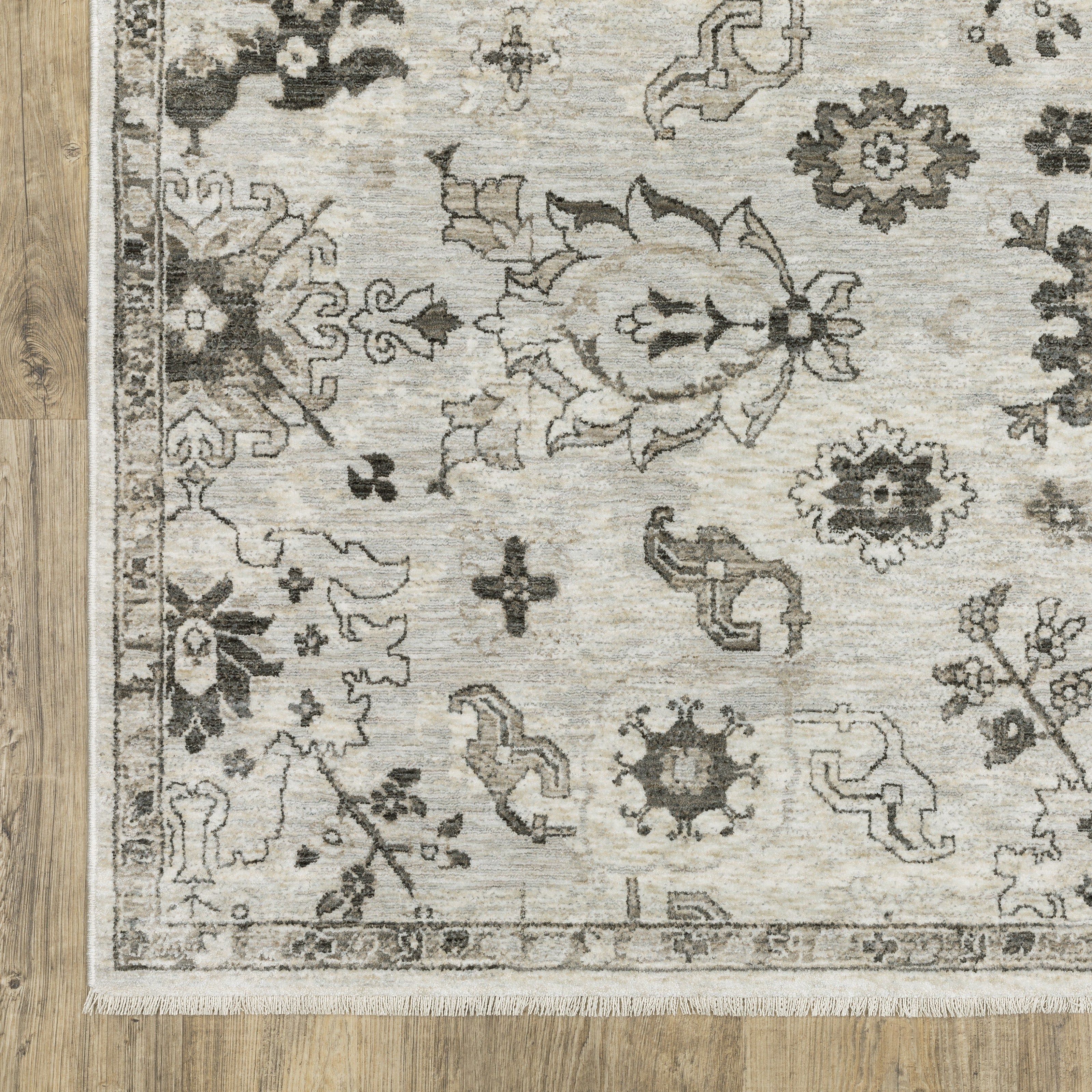 Oriental Weavers Chamberlain CH06B plush traditional rug featuring decorative pattern in ivory/ grey tones