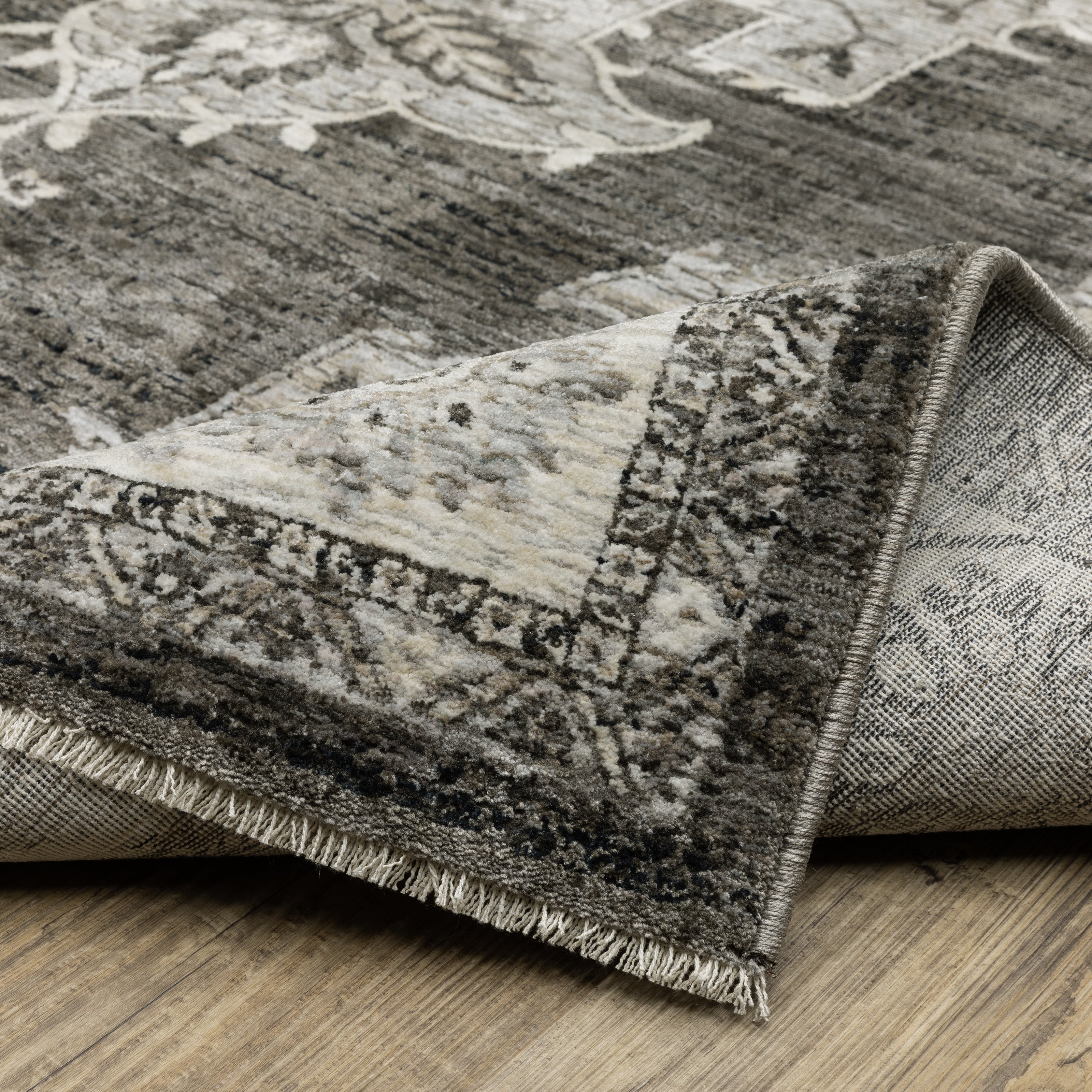 Oriental Weavers Chamberlain CH08B plush traditional rug featuring decorative pattern in grey/ beige tones