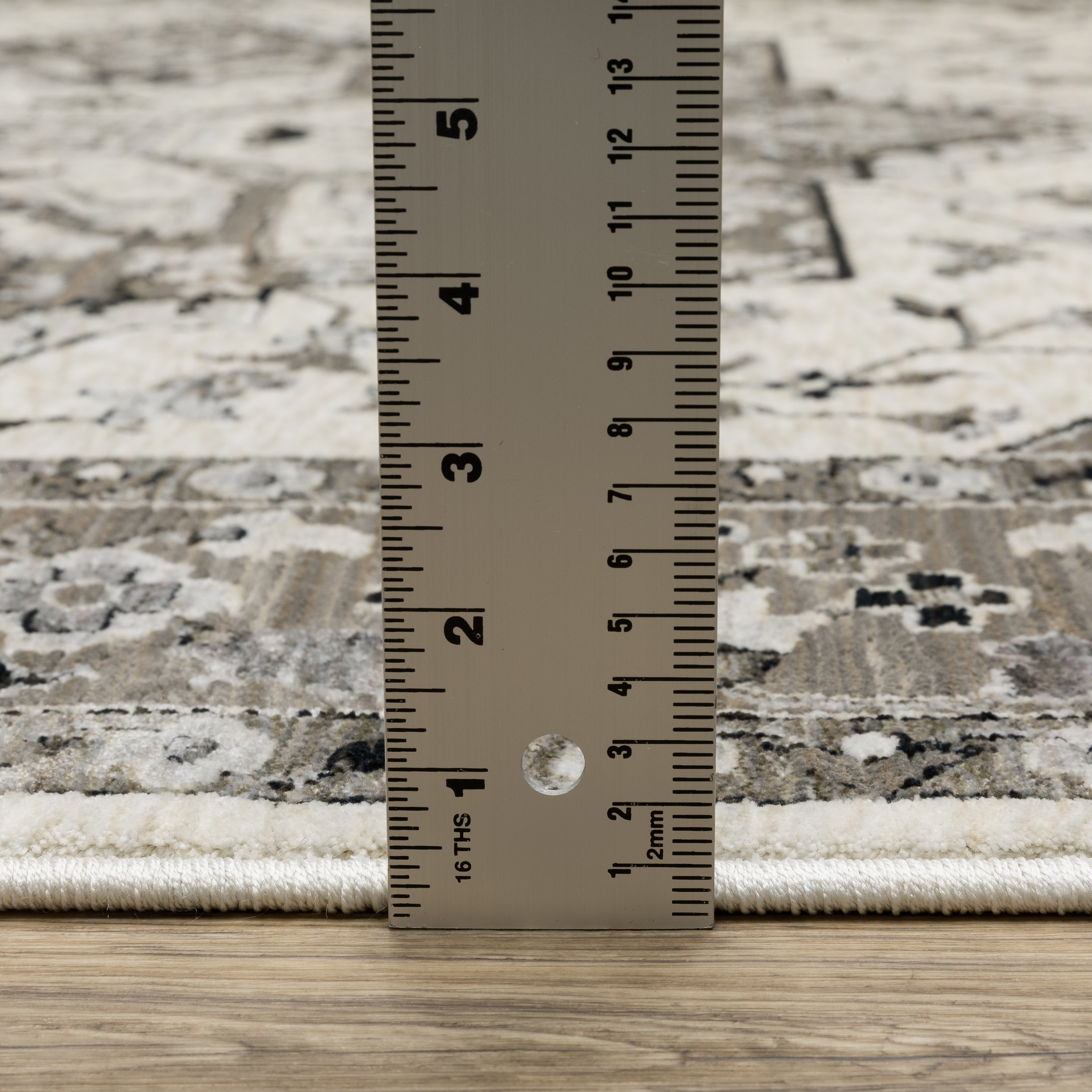 Oriental Weavers Chamberlain CH09A plush traditional rug featuring decorative pattern in ivory/ grey tones