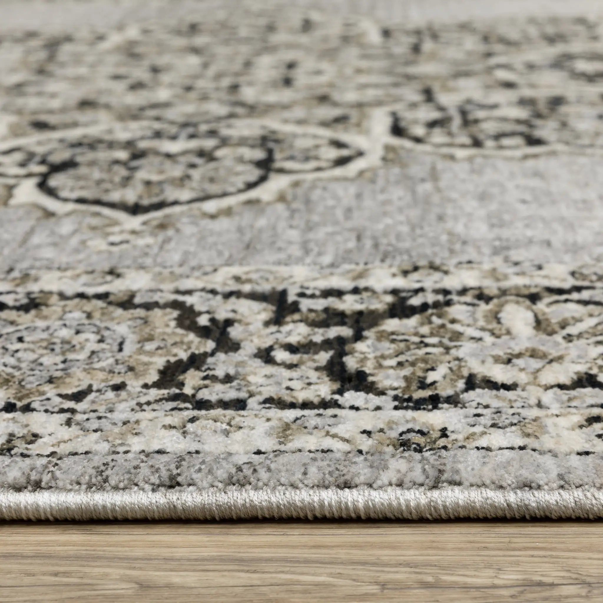 Chamberlain CH11L Grey/ Black Area Rug by Oriental Weavers