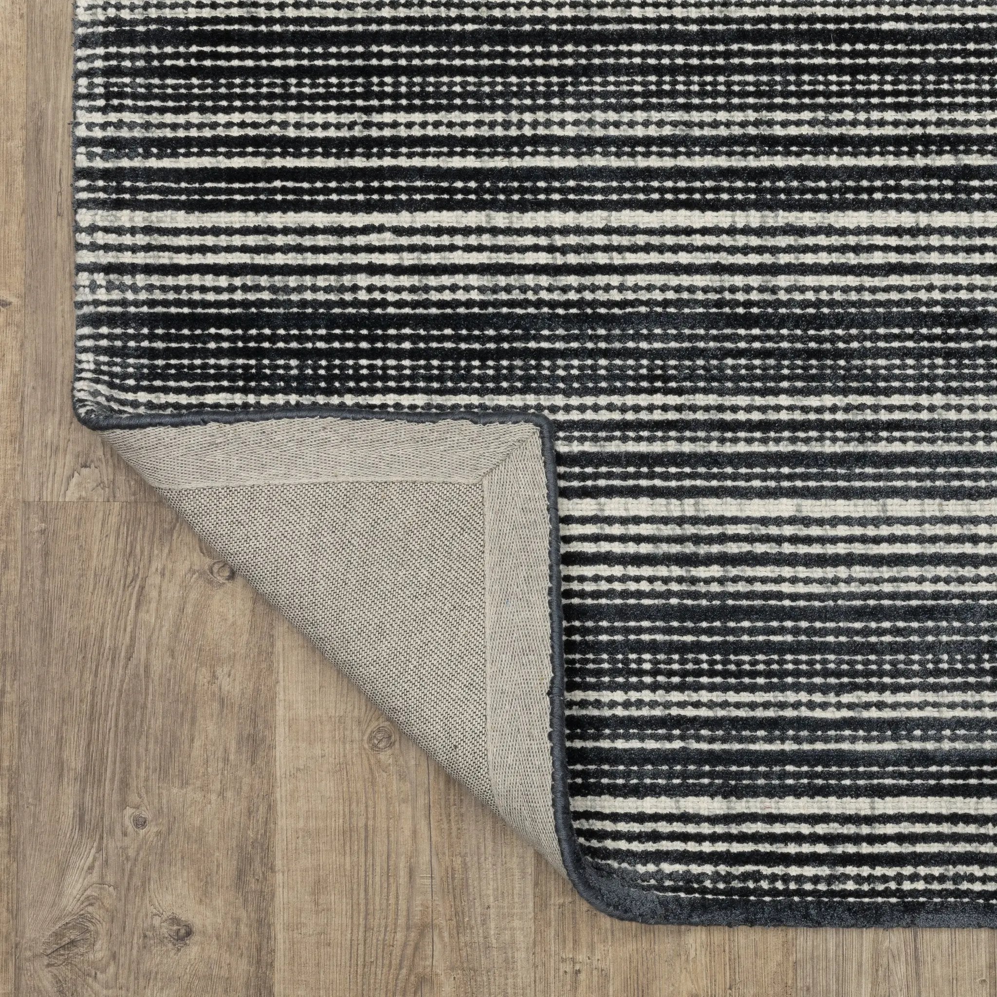 Circa CIR02 Black/ Ivory Area Rug by Oriental Weavers