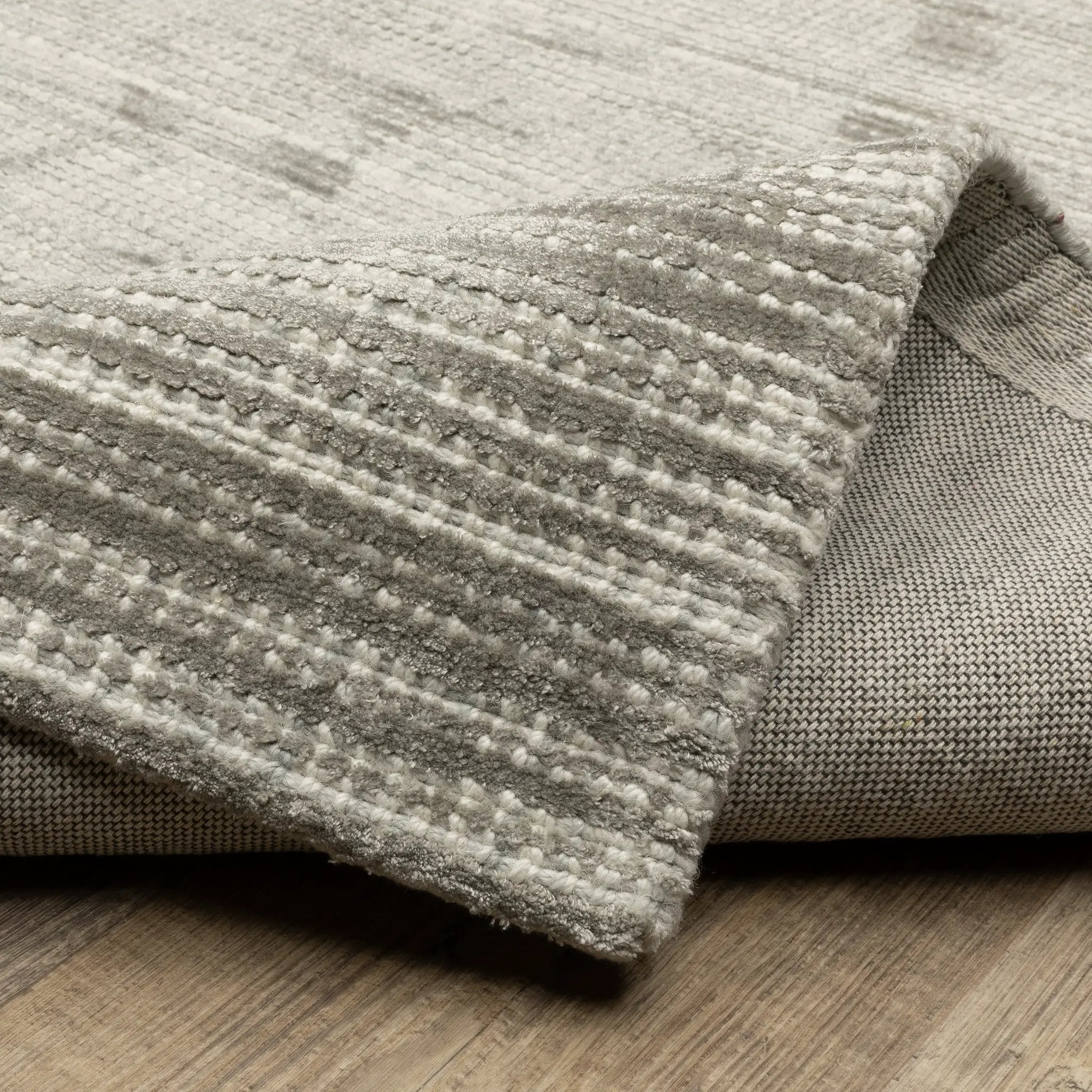 Circa CIR04 Grey/ Ivory Area Rug by Oriental Weavers
