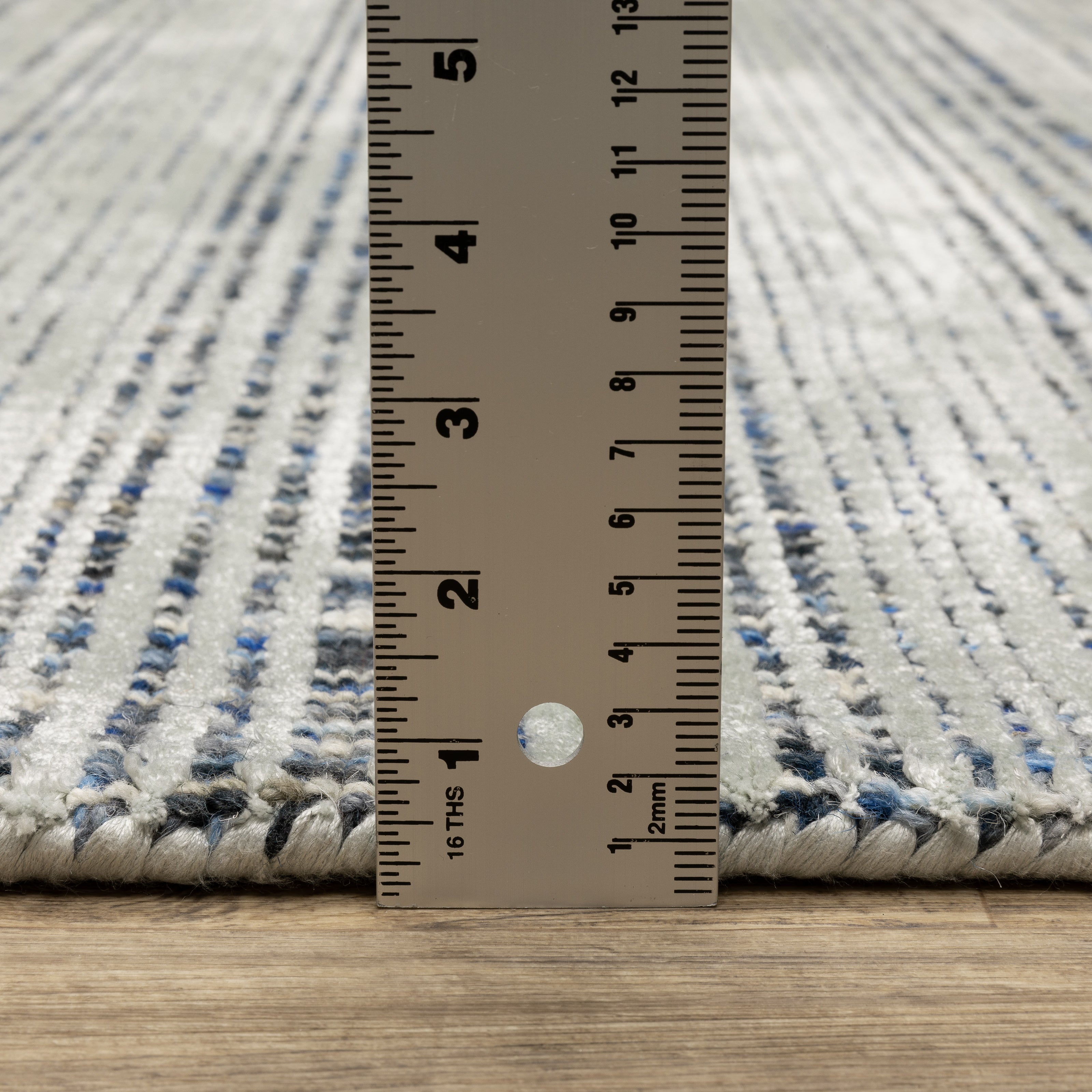 Oriental Weavers Circa CIR05 soft traditional rug featuring textured design in grey/ blue tones