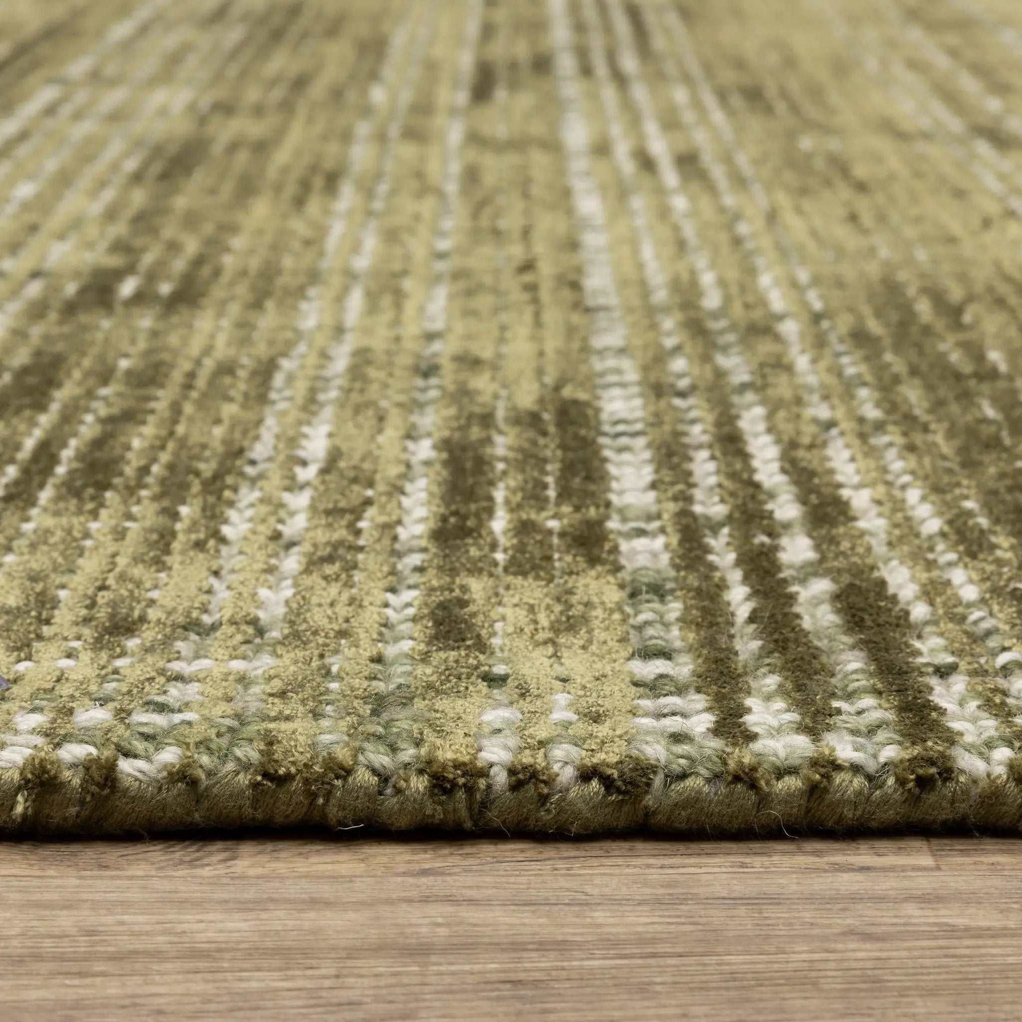 Circa CIR07 Green/ Ivory Area Rug by Oriental Weavers