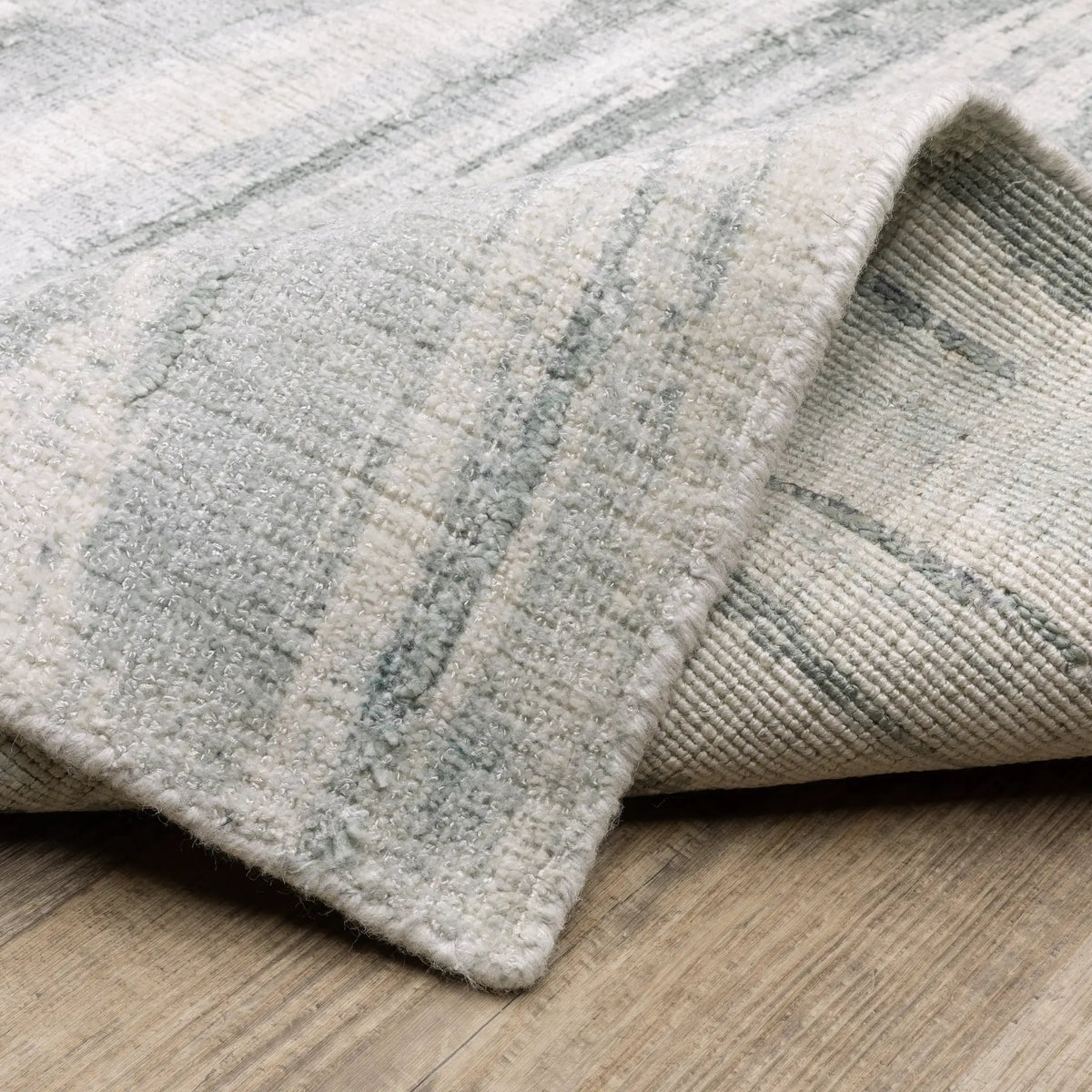 Clarke CLA02 Beige/ Green Area Rug by Oriental Weavers