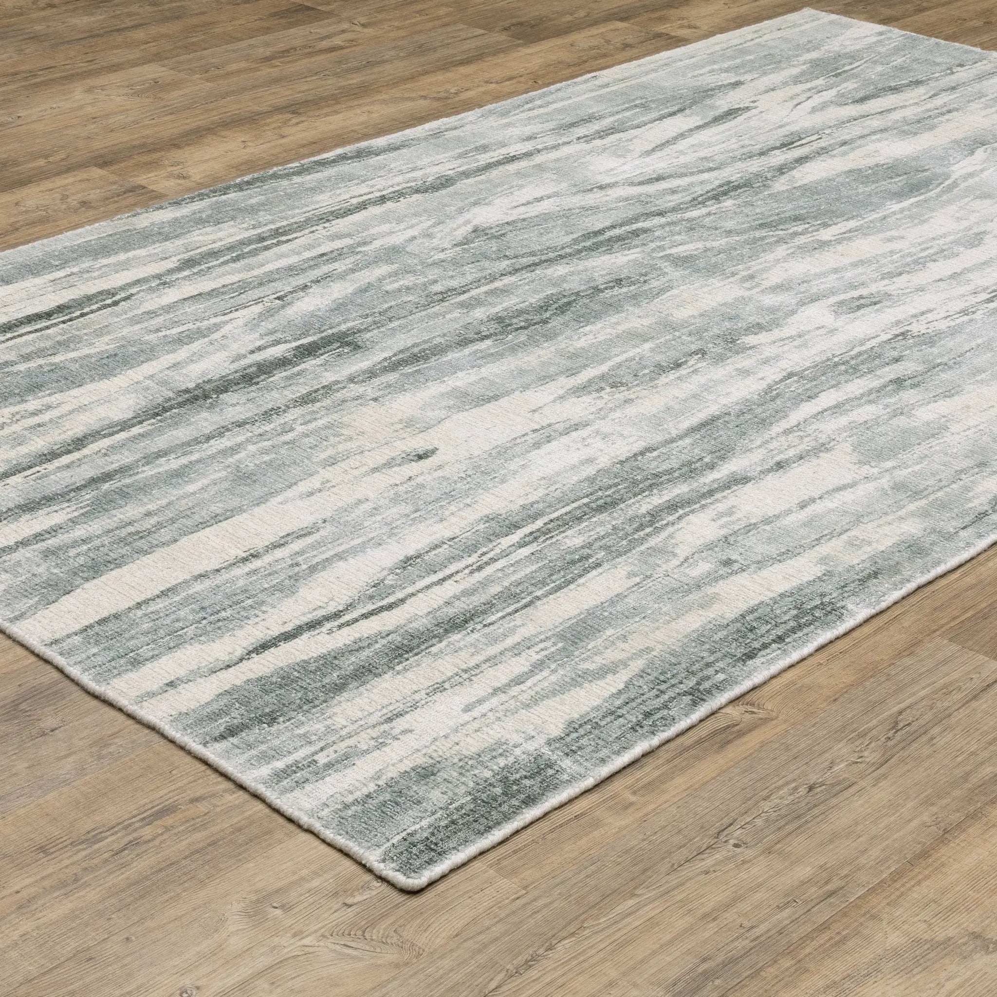 Clarke CLA03 Green/ Ivory Area Rug by Oriental Weavers