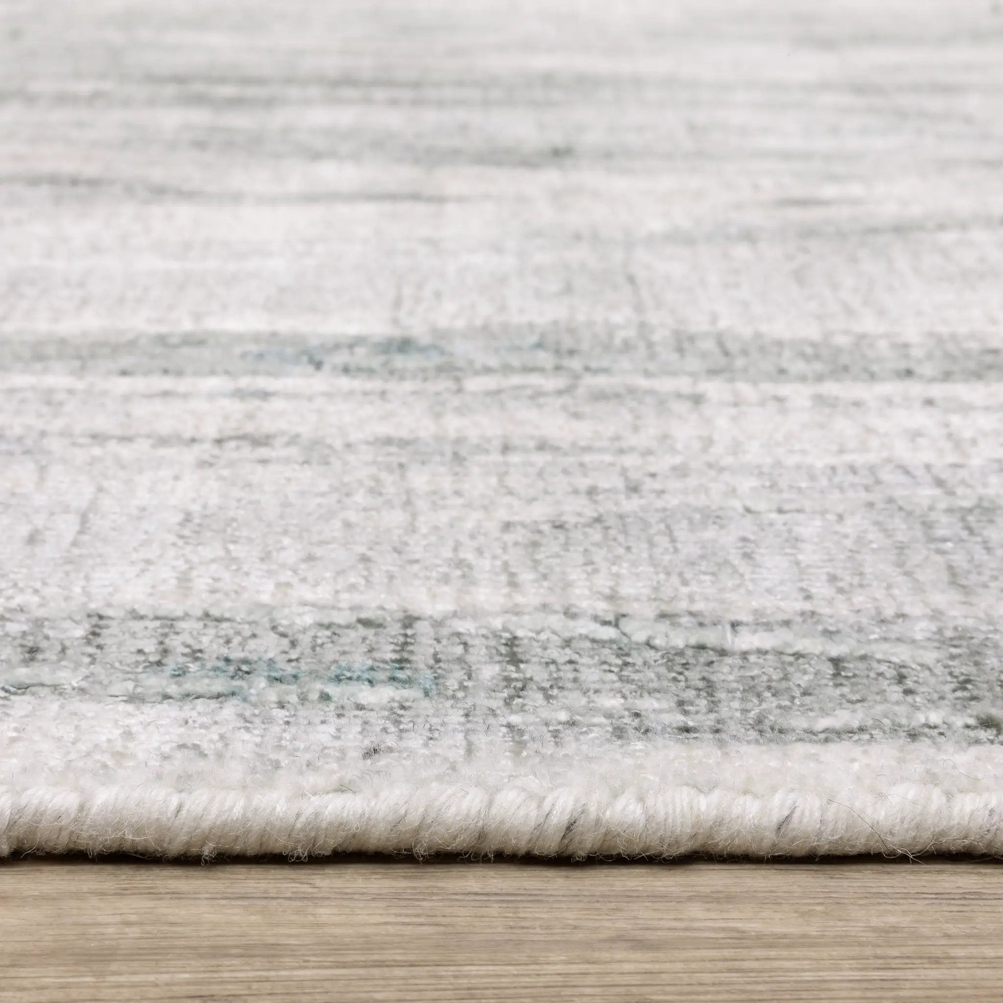 Clarke CLA03 Green/ Ivory Area Rug by Oriental Weavers
