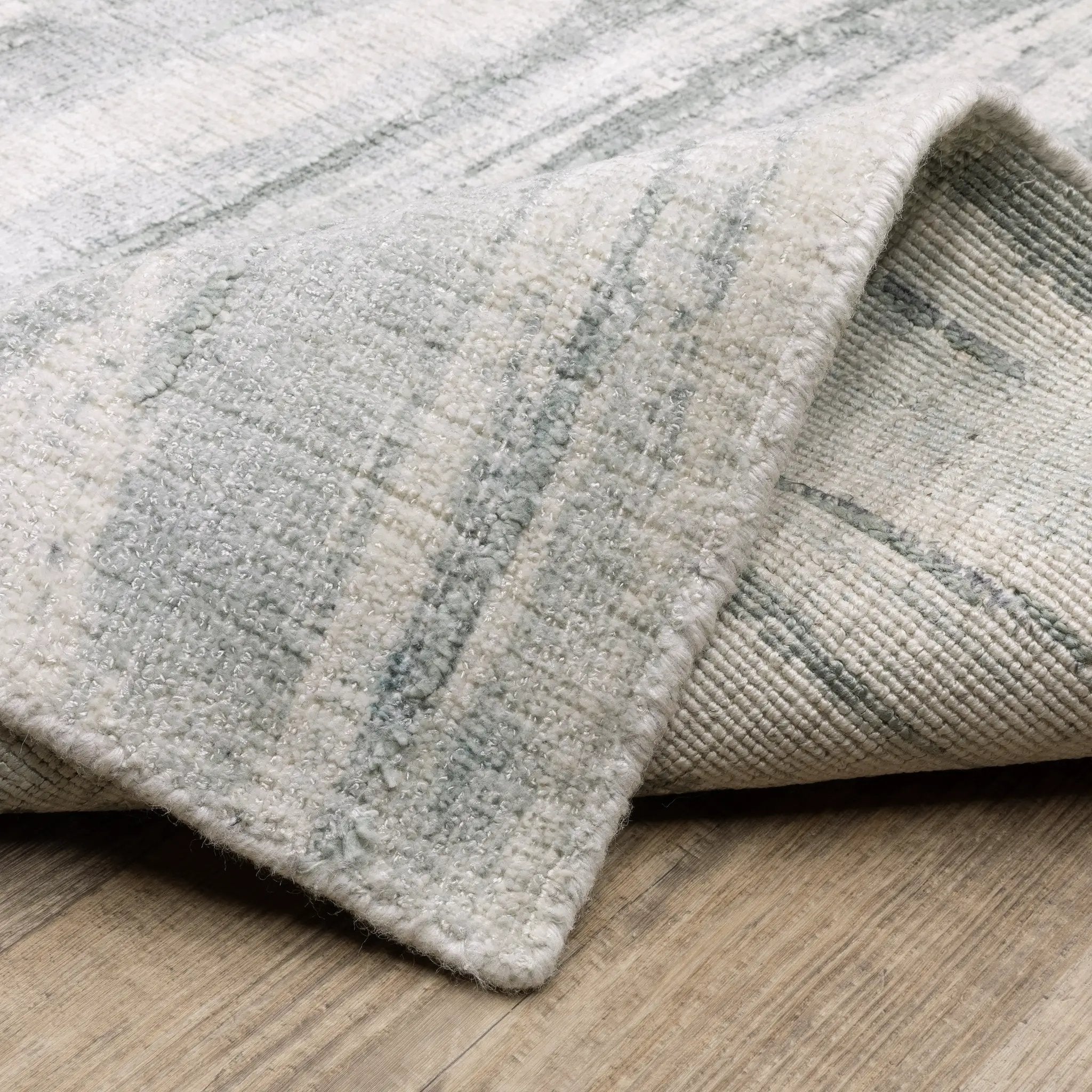 Clarke CLA03 Green/ Ivory Area Rug by Oriental Weavers