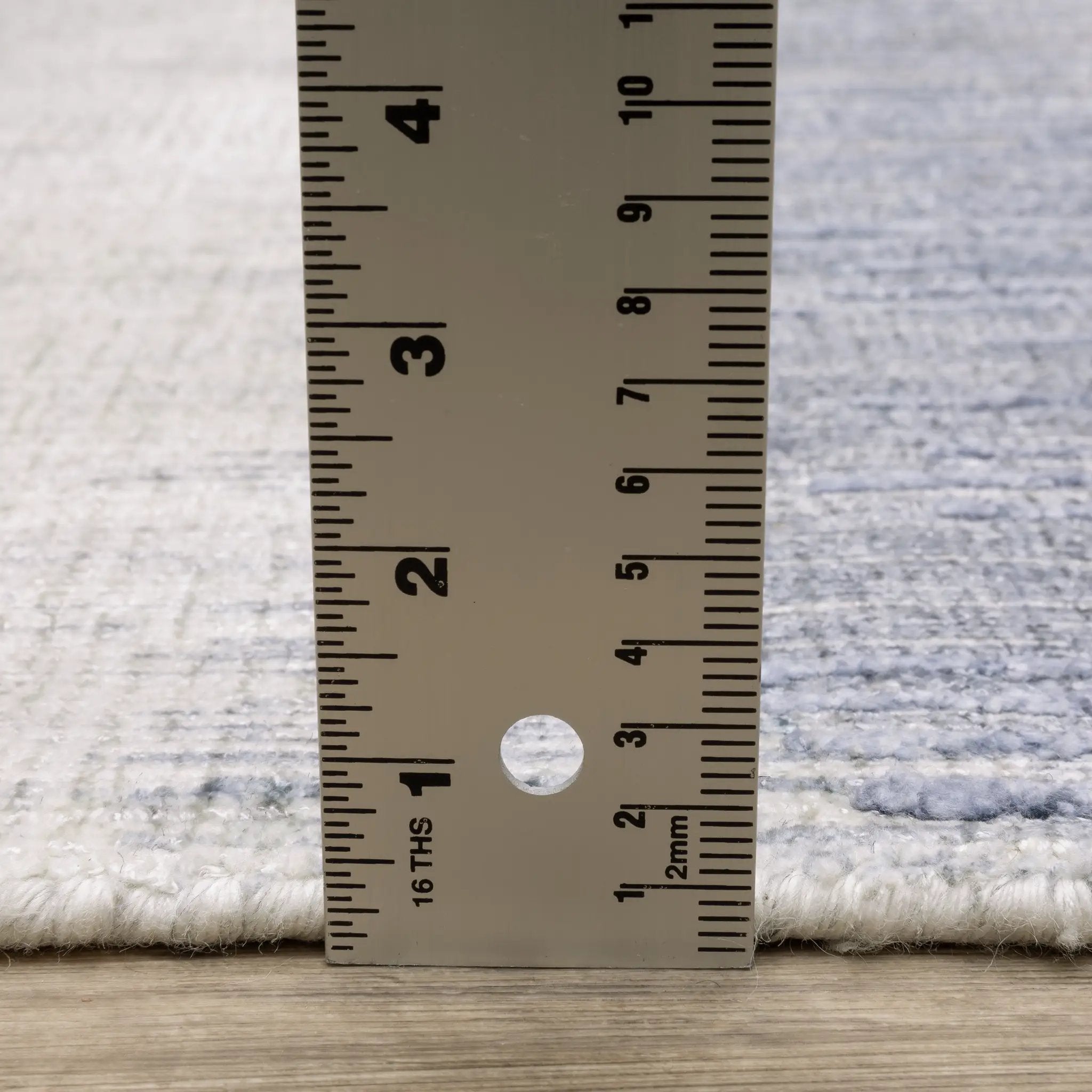 Clarke CLA06 Blue/ Ivory Area Rug by Oriental Weavers