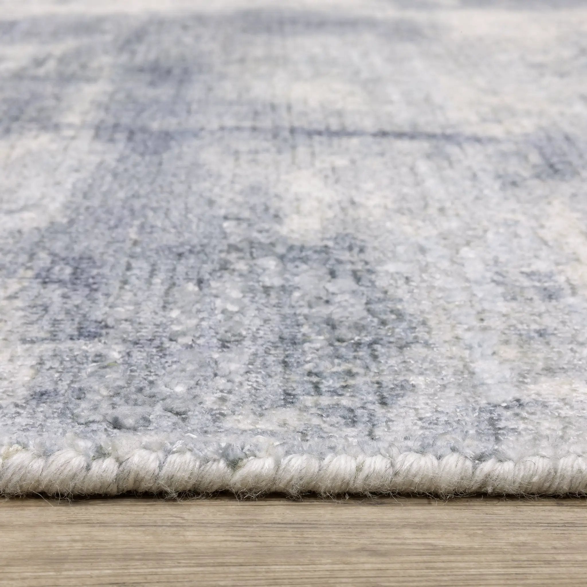 Clarke CLA07 Blue/ Ivory Area Rug by Oriental Weavers