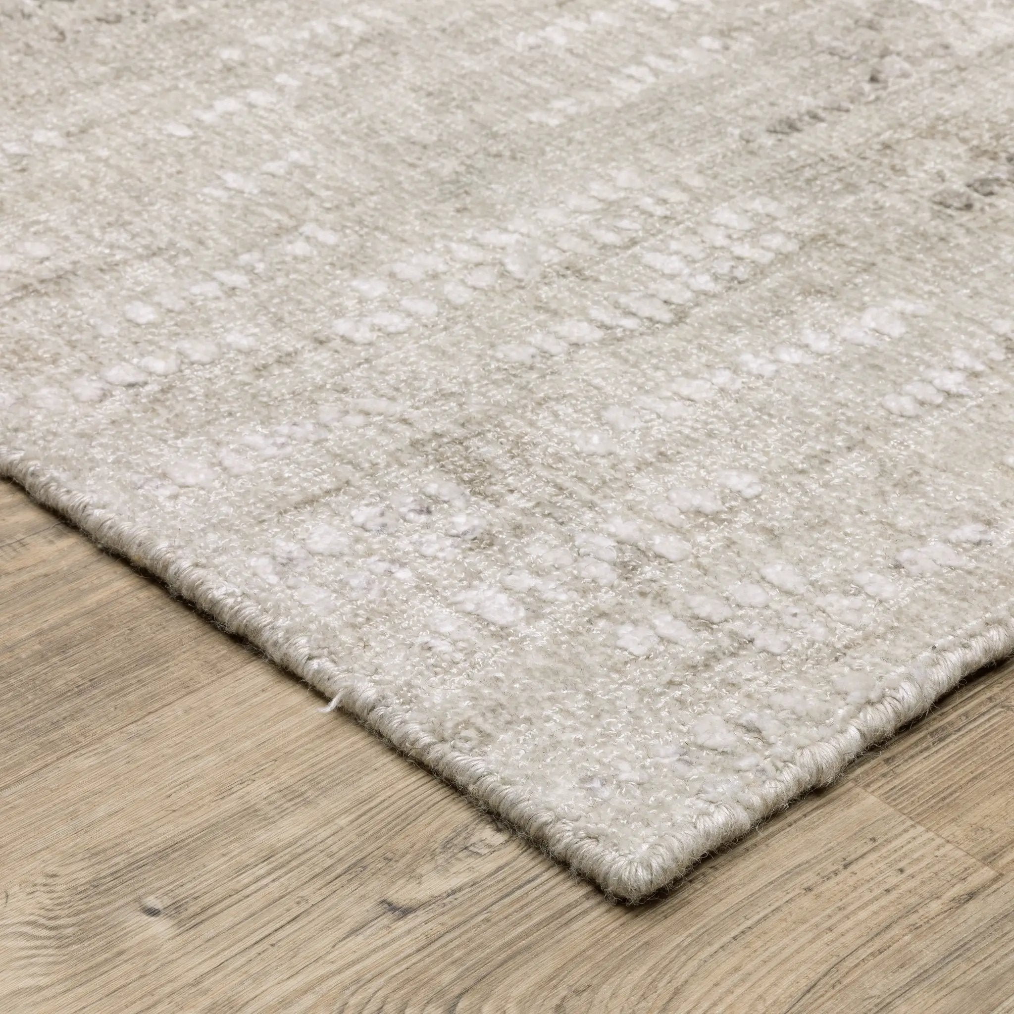 Clarke CLA08 Beige/ Brown Area Rug by Oriental Weavers