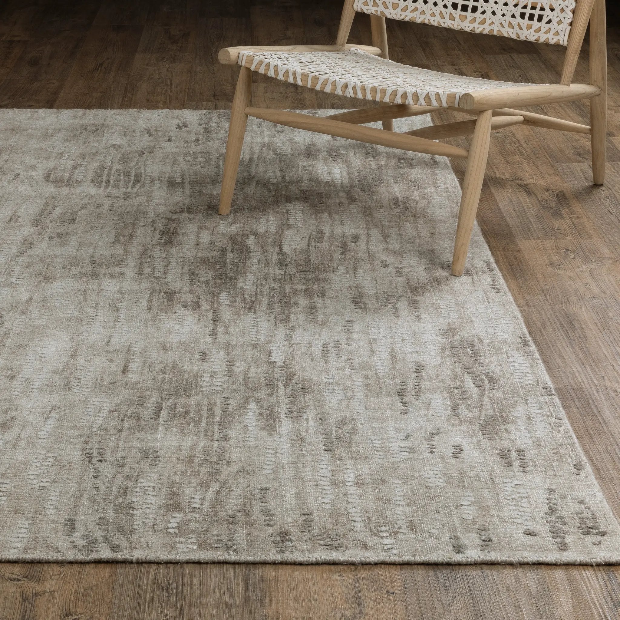 Clarke CLA08 Beige/ Brown Area Rug by Oriental Weavers