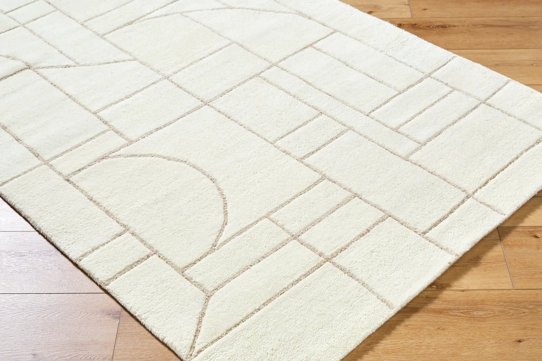 Portobello PBO-2313 Ivory Area Rug by LIVABLISS