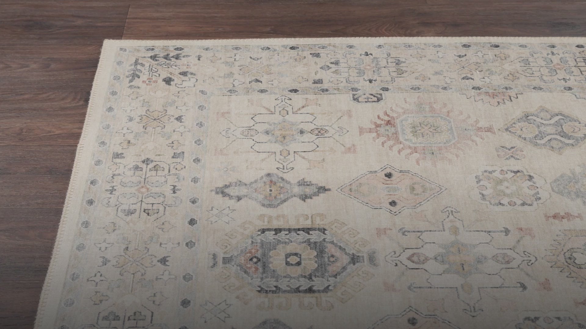 Loloi Hathaway HTH-04 Beige / Multi Area Rug