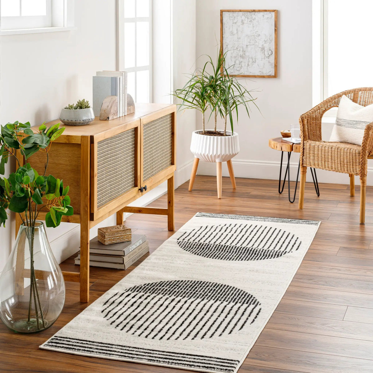 LIVABLISS Pisa PSS-2315 Black Area Rug